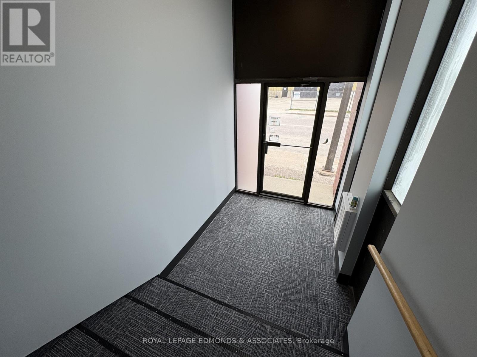 












C - 270 LAKE STREET

,
Pembroke,




Ontario
K8A7Y9

