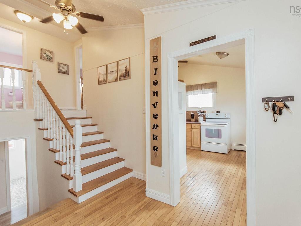 












175 Dickey Drive

,
Lower Sackville,




NS
B4C 1T7

