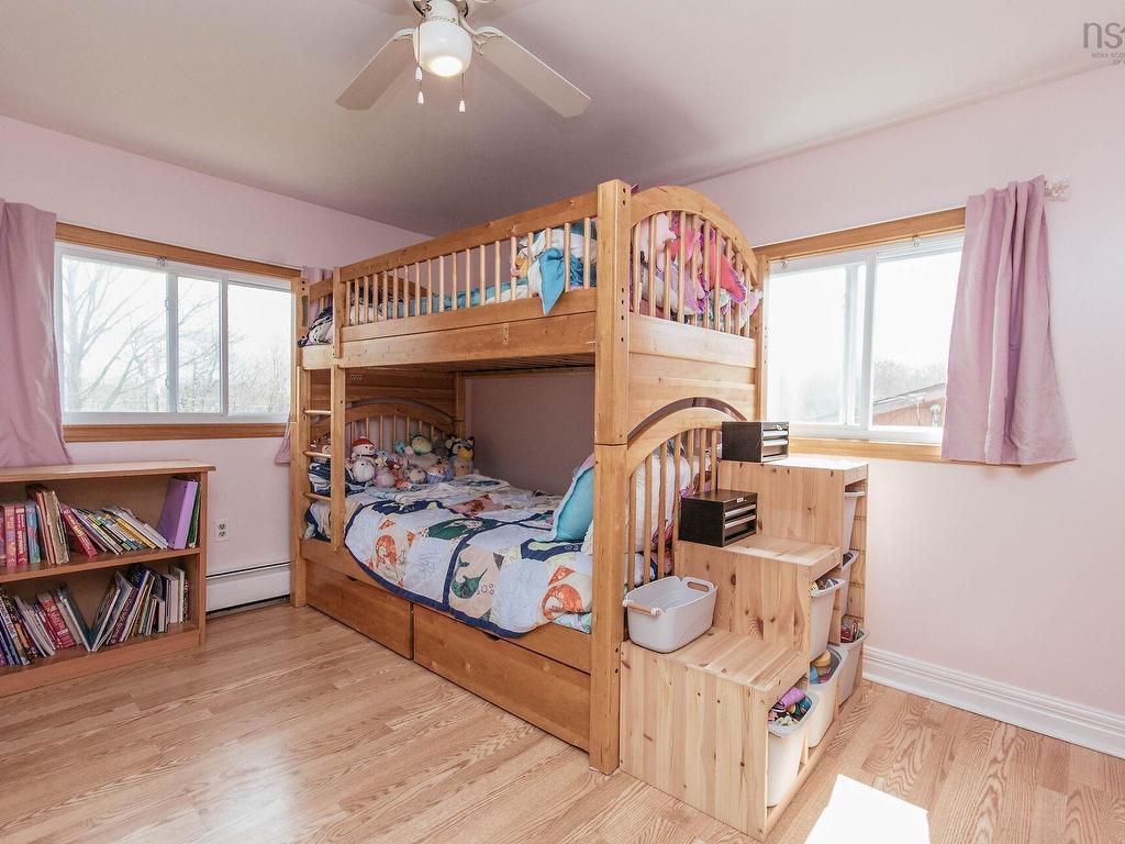












175 Dickey Drive

,
Lower Sackville,




NS
B4C 1T7

