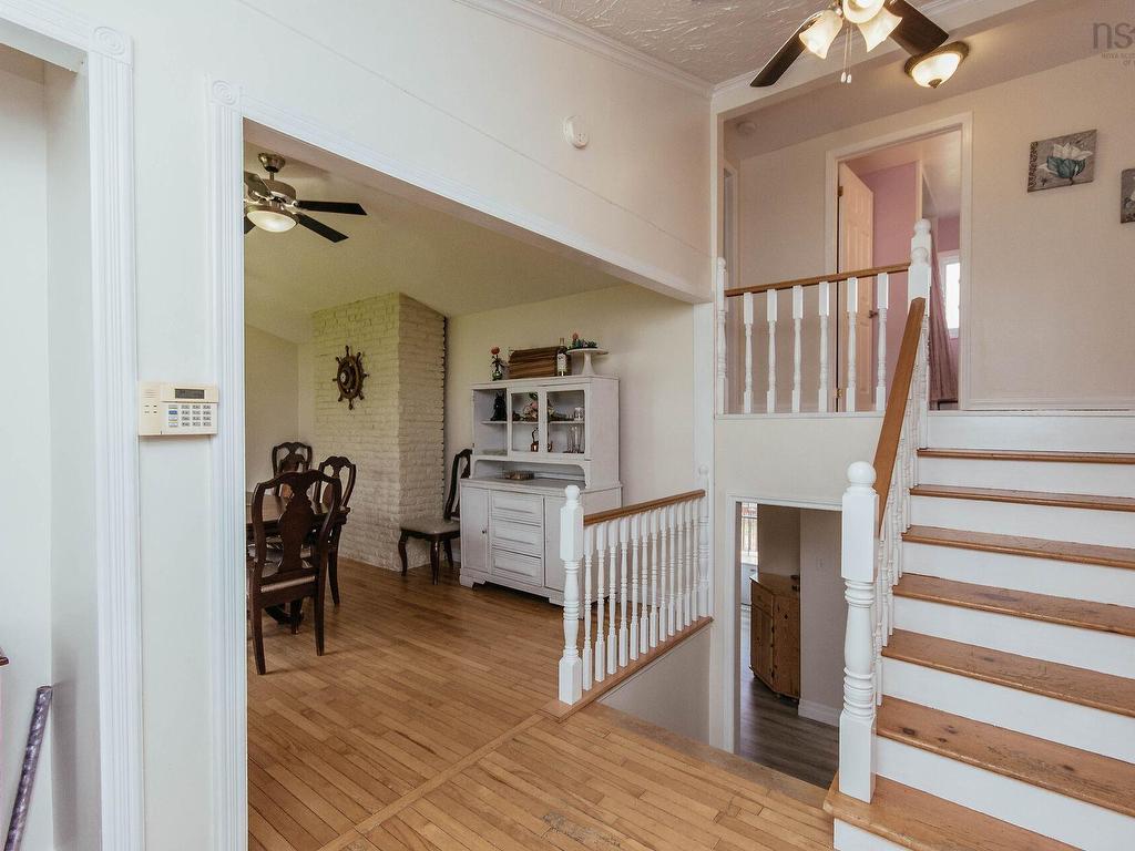 












175 Dickey Drive

,
Lower Sackville,




NS
B4C 1T7

