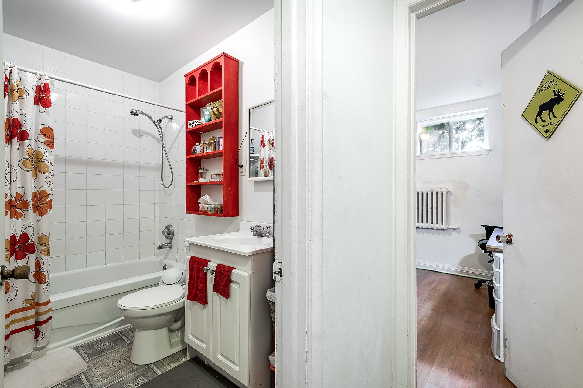 









95


Rue Dufferin

, #A,
Hampstead,




QC
H3X2X8

