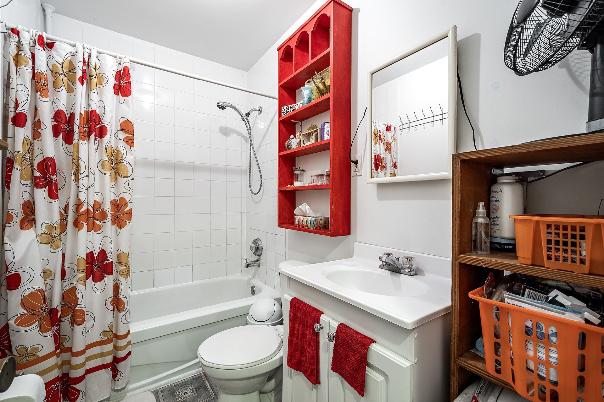 









95


Rue Dufferin

, #A,
Hampstead,




QC
H3X2X8

