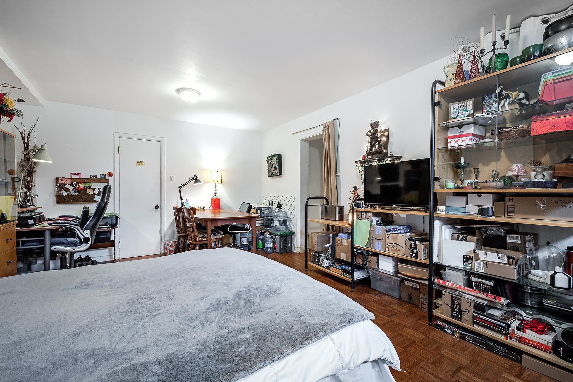 









95


Rue Dufferin

, #A,
Hampstead,




QC
H3X2X8

