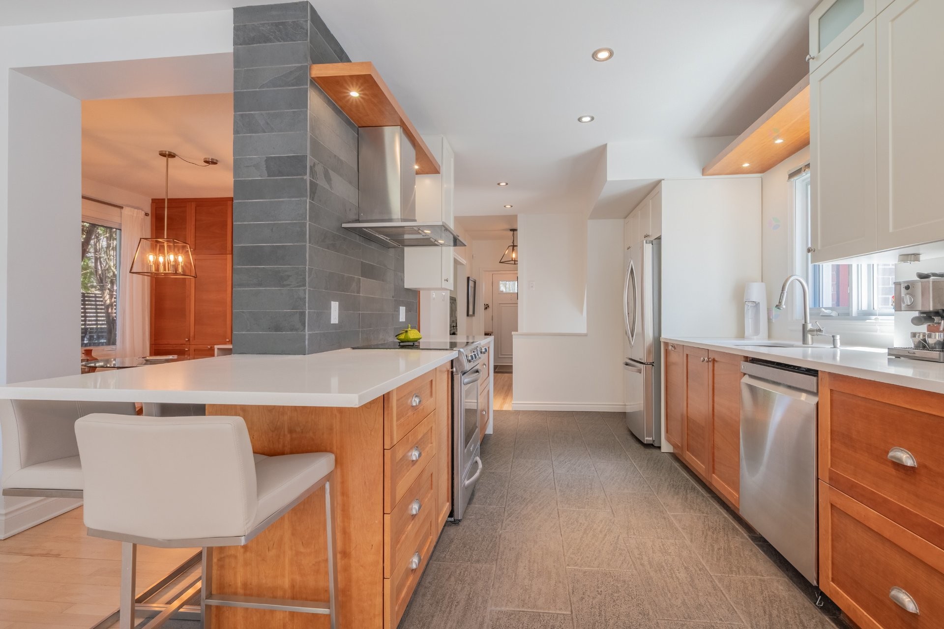 









460


Rue de Riverdale

,
Saint-Lambert,




QC
J4P1C7

