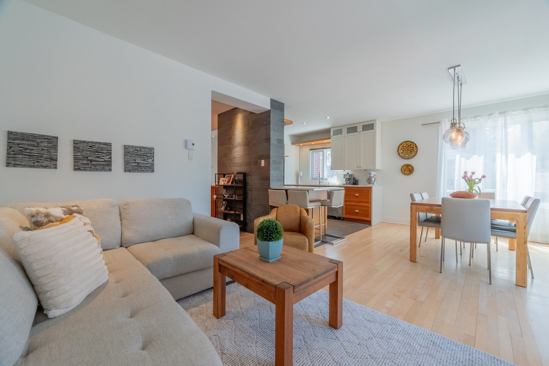 









460


Rue de Riverdale

,
Saint-Lambert,




QC
J4P1C7

