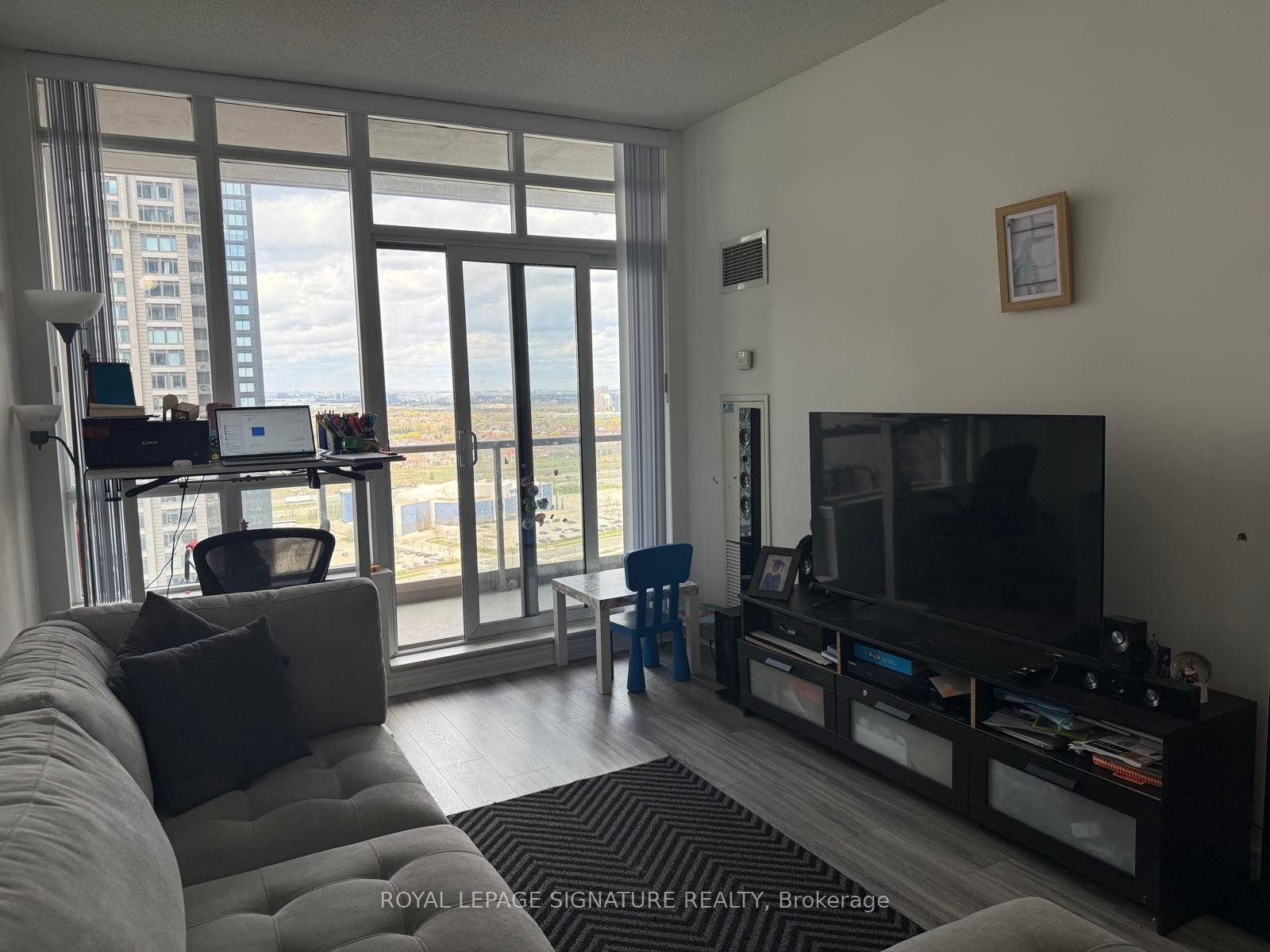 









388


Prince of Wales

Drive, 2506,
Mississauga,




ON
L5B 0A1

