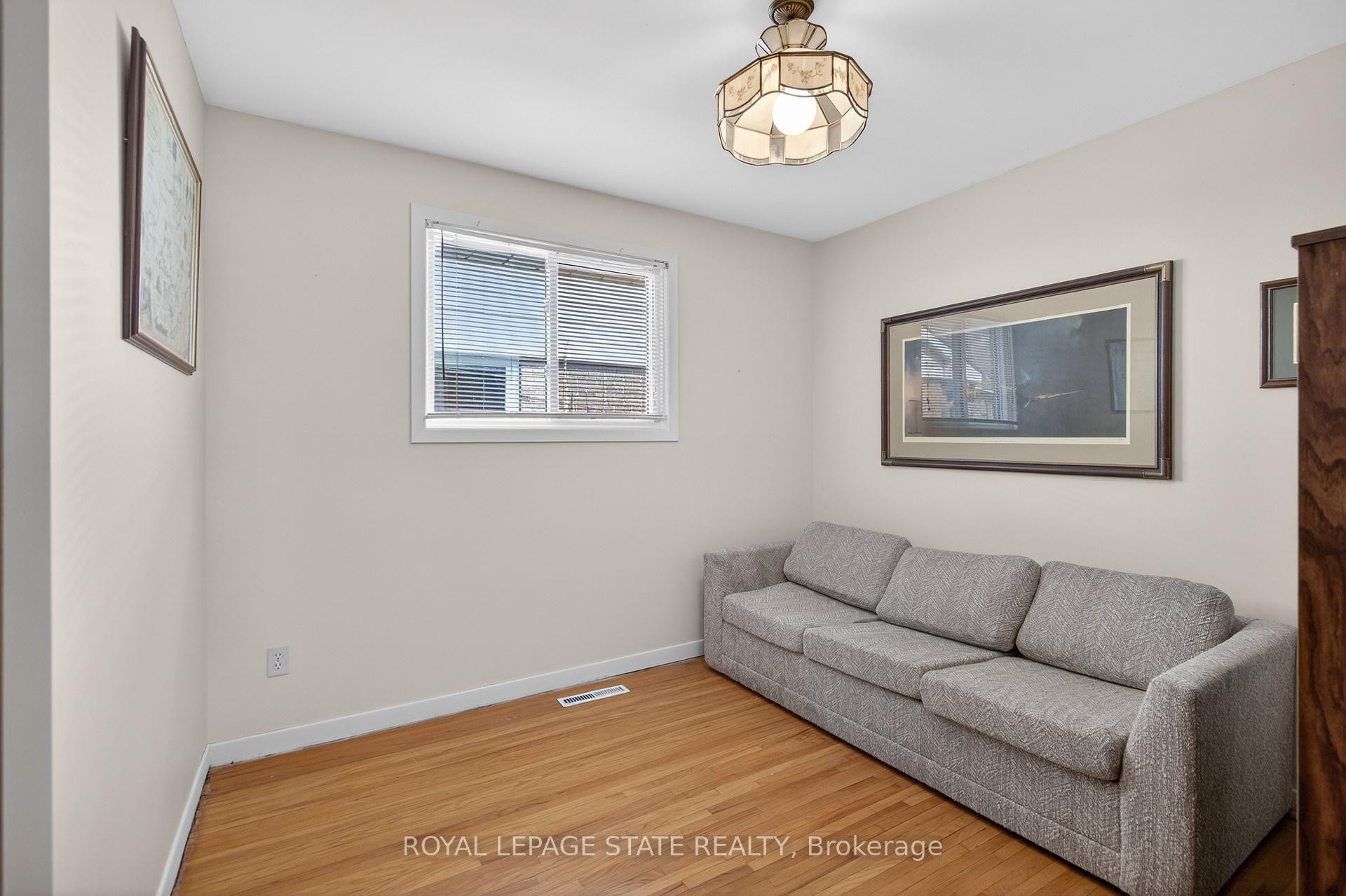 









34


Helen

Street,
Hamilton,




ON
L9H 1N3

