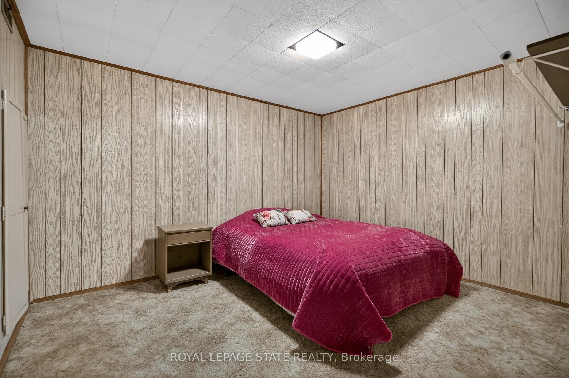 









34


Helen

Street,
Hamilton,




ON
L9H 1N3


