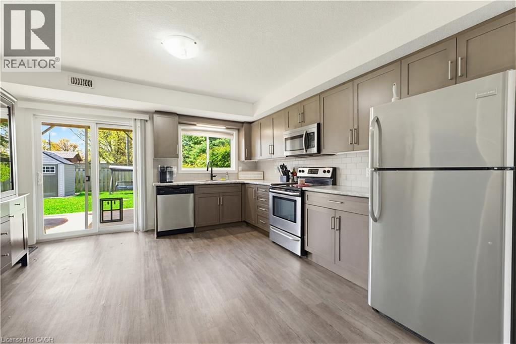 












399 GREENFIELD Avenue

,
Kitchener,




Ontario
N2C1E6


