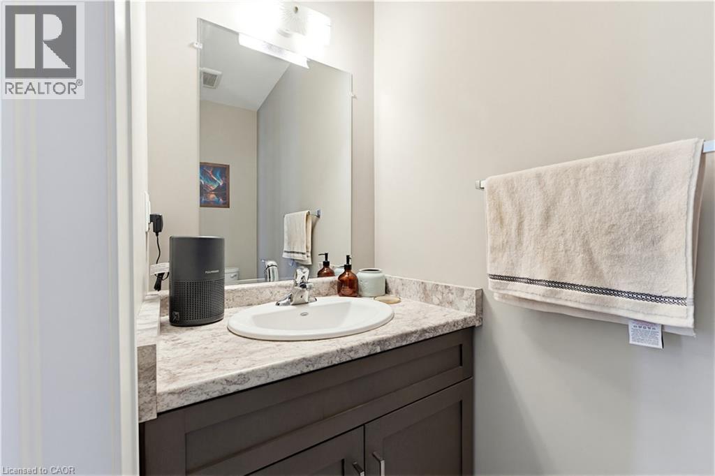 












399 GREENFIELD Avenue

,
Kitchener,




Ontario
N2C1E6

