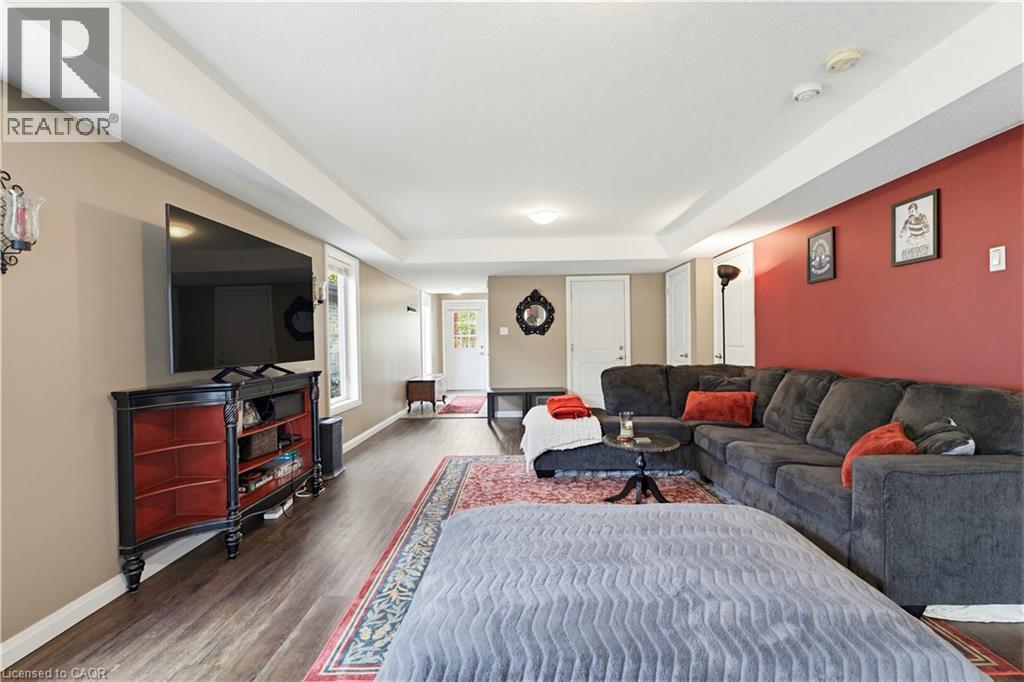 












399 GREENFIELD Avenue

,
Kitchener,




Ontario
N2C1E6


