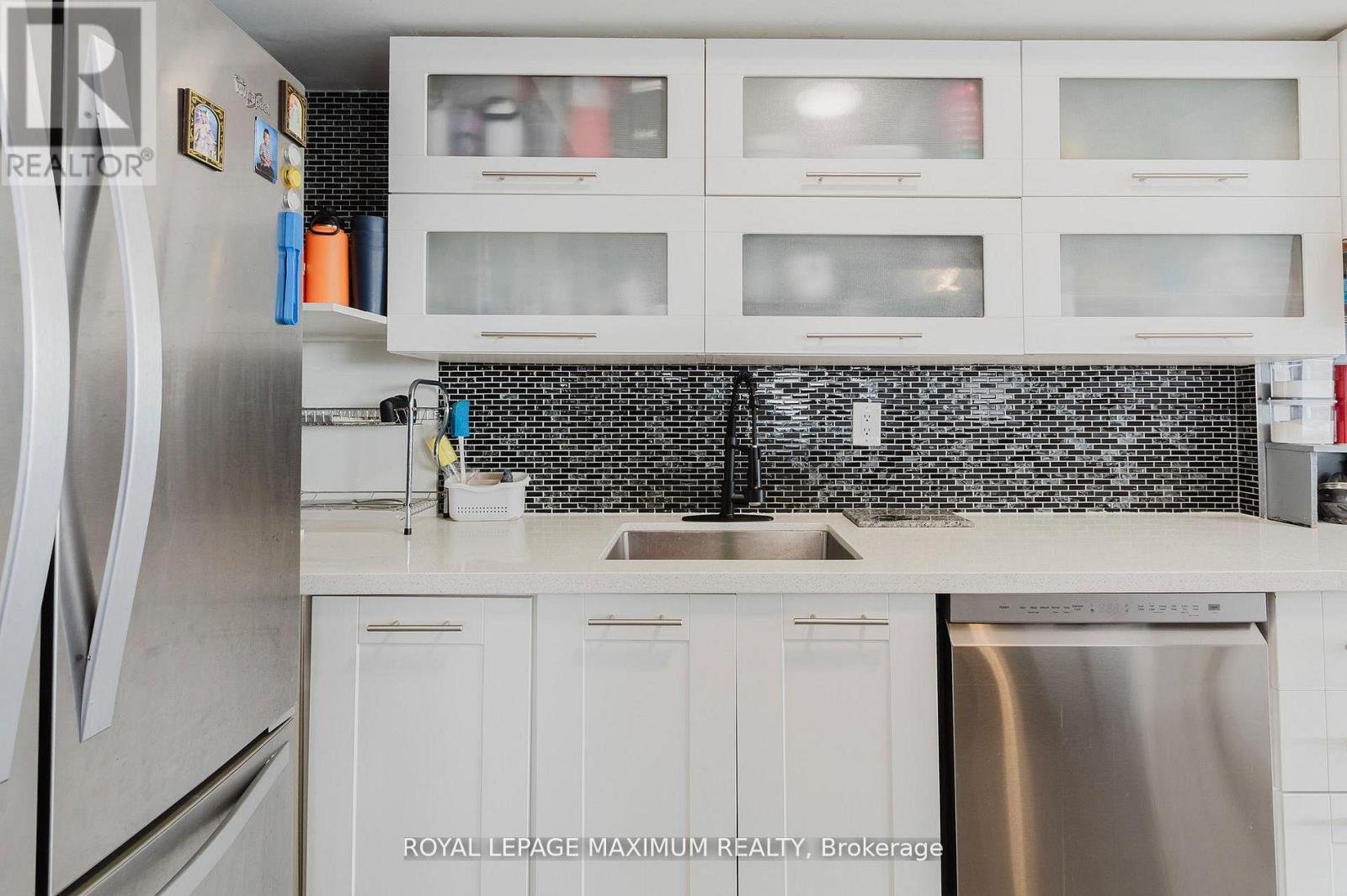 












1101 - 26 HANOVER ROAD

,
Brampton,




Ontario
L6S4T2

