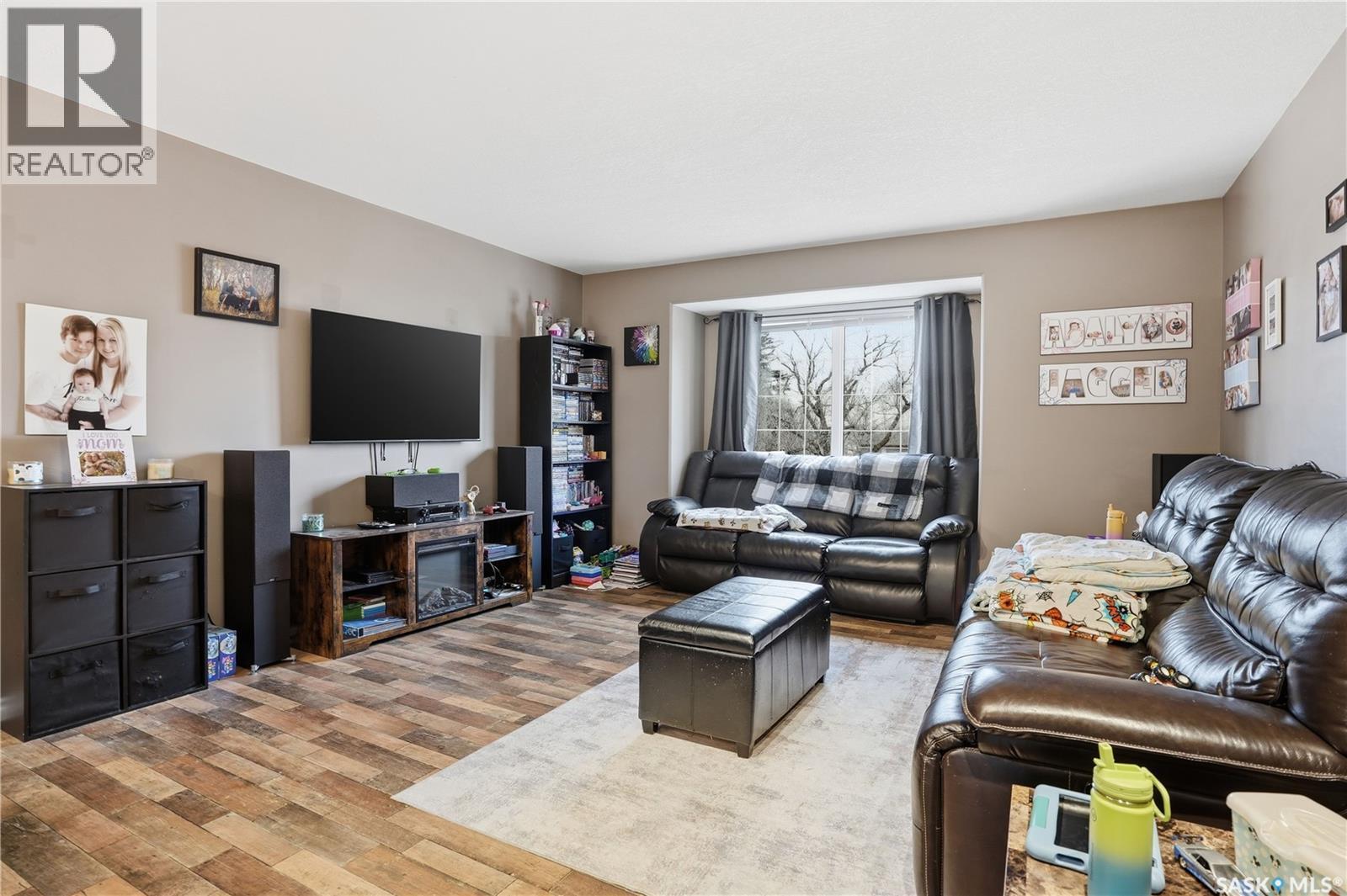 












1068 Athabasca STREET W

,
Moose Jaw,




Saskatchewan
S6H2E6

