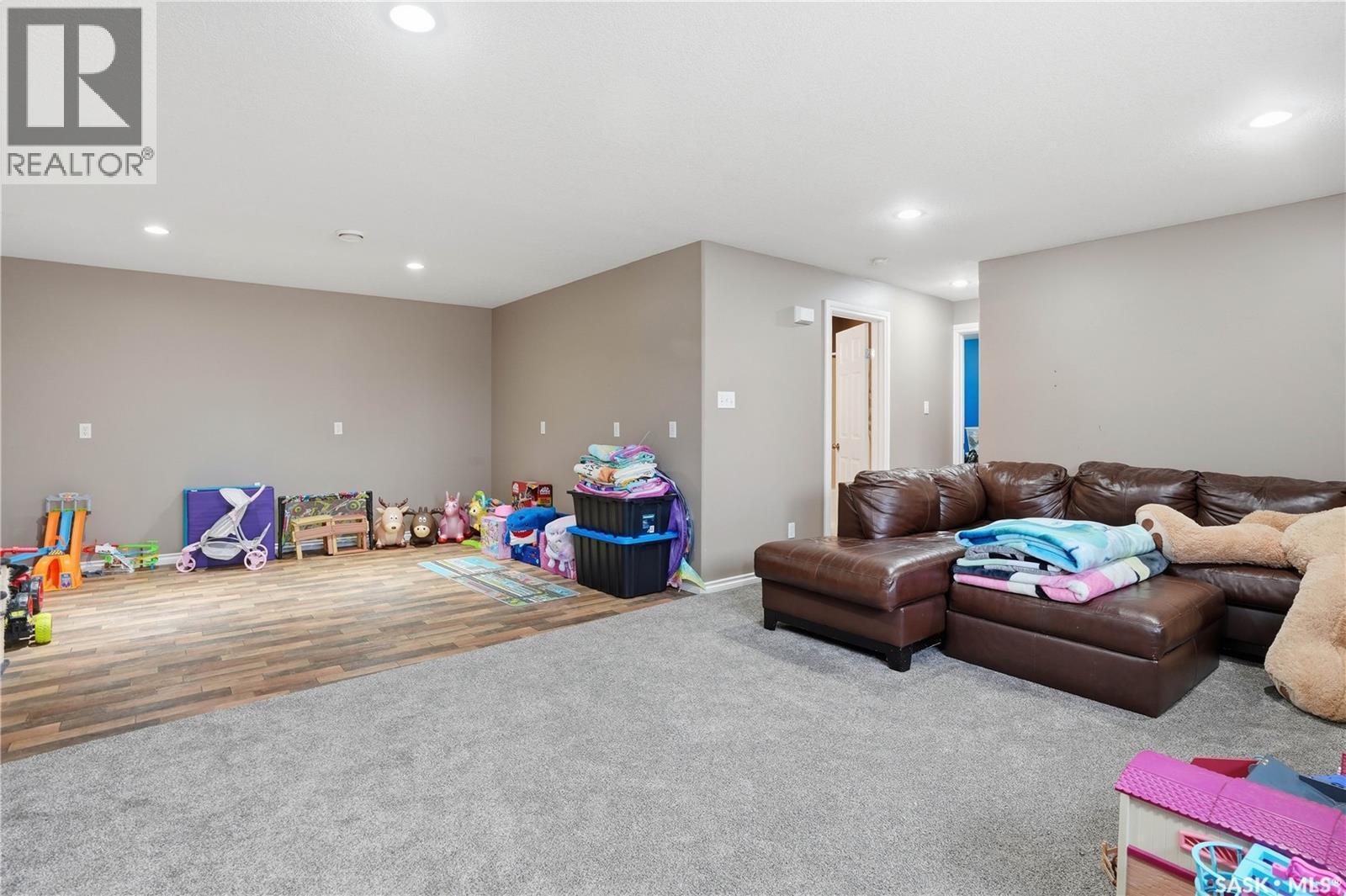 












1068 Athabasca STREET W

,
Moose Jaw,




Saskatchewan
S6H2E6

