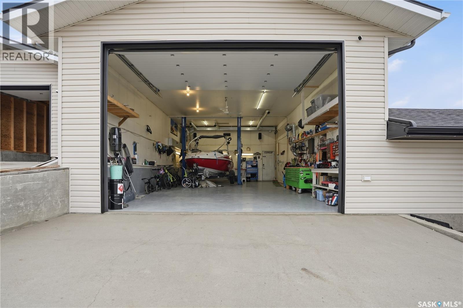 












1068 Athabasca STREET W

,
Moose Jaw,




Saskatchewan
S6H2E6

