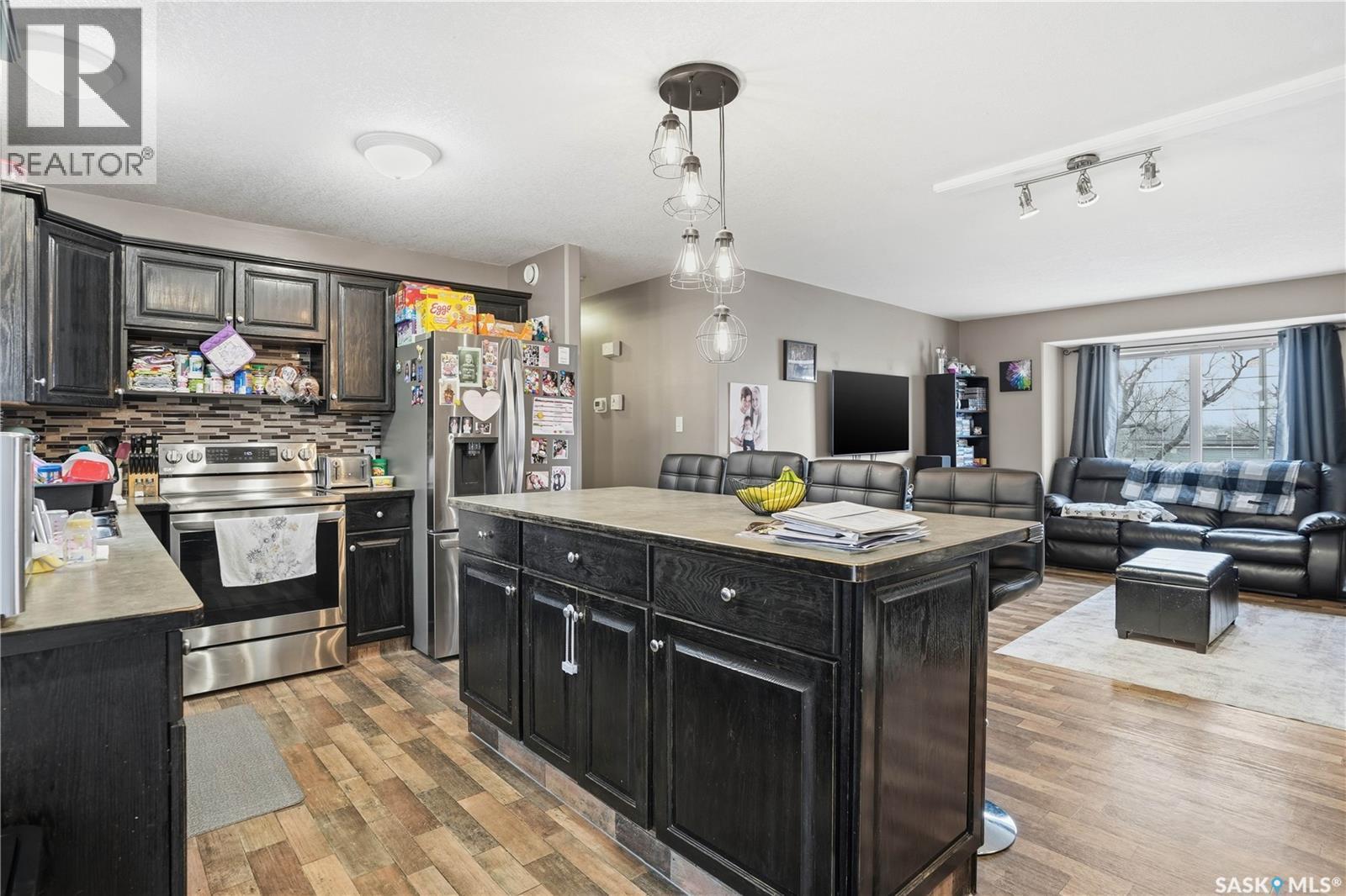 












1068 Athabasca STREET W

,
Moose Jaw,




Saskatchewan
S6H2E6

