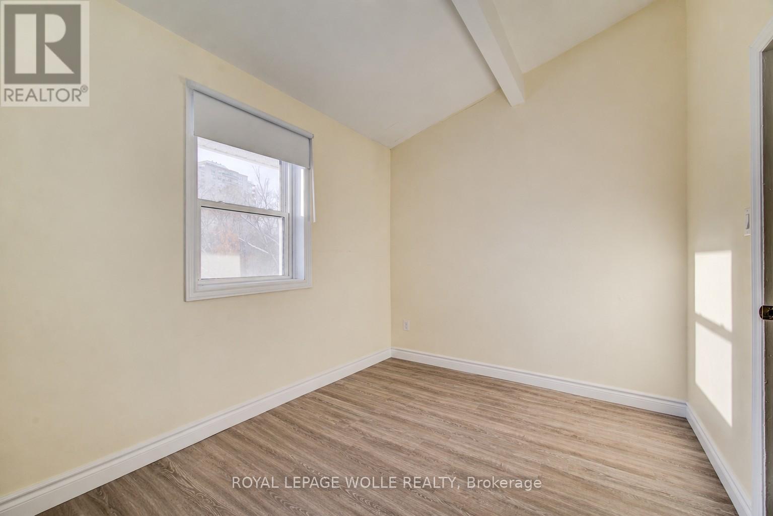 












284 WESTCOURT PLACE

,
Waterloo,




Ontario
N2L2R7

