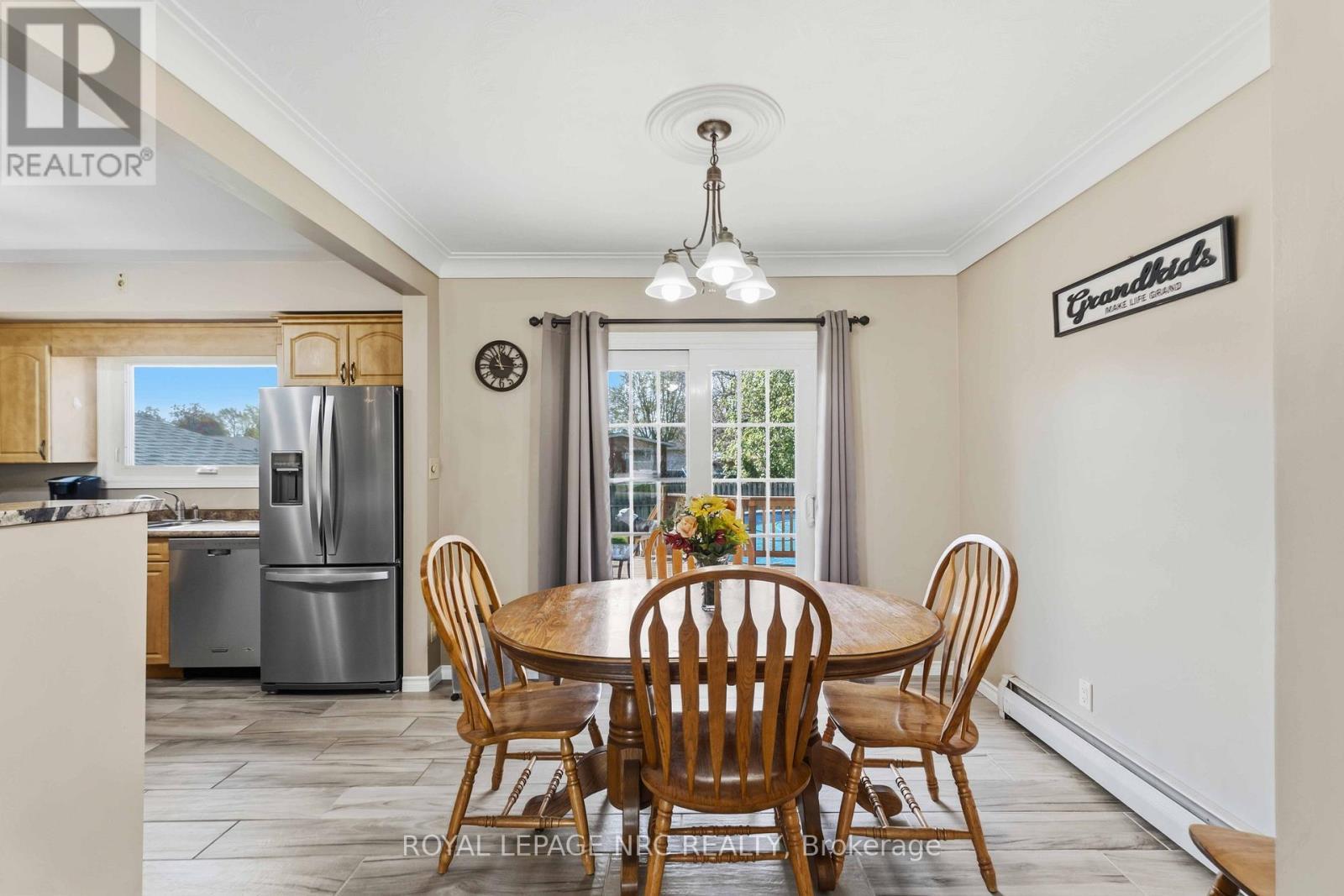 












4485 QUEENSWAY CRESCENT

,
Niagara Falls (Morrison),




Ontario
L2E5R5

