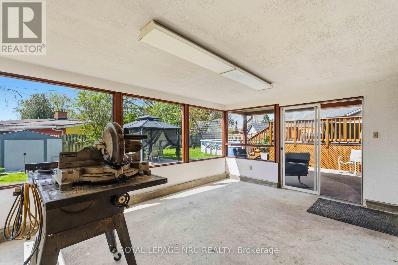 












4485 QUEENSWAY CRESCENT

,
Niagara Falls (Morrison),




Ontario
L2E5R5


