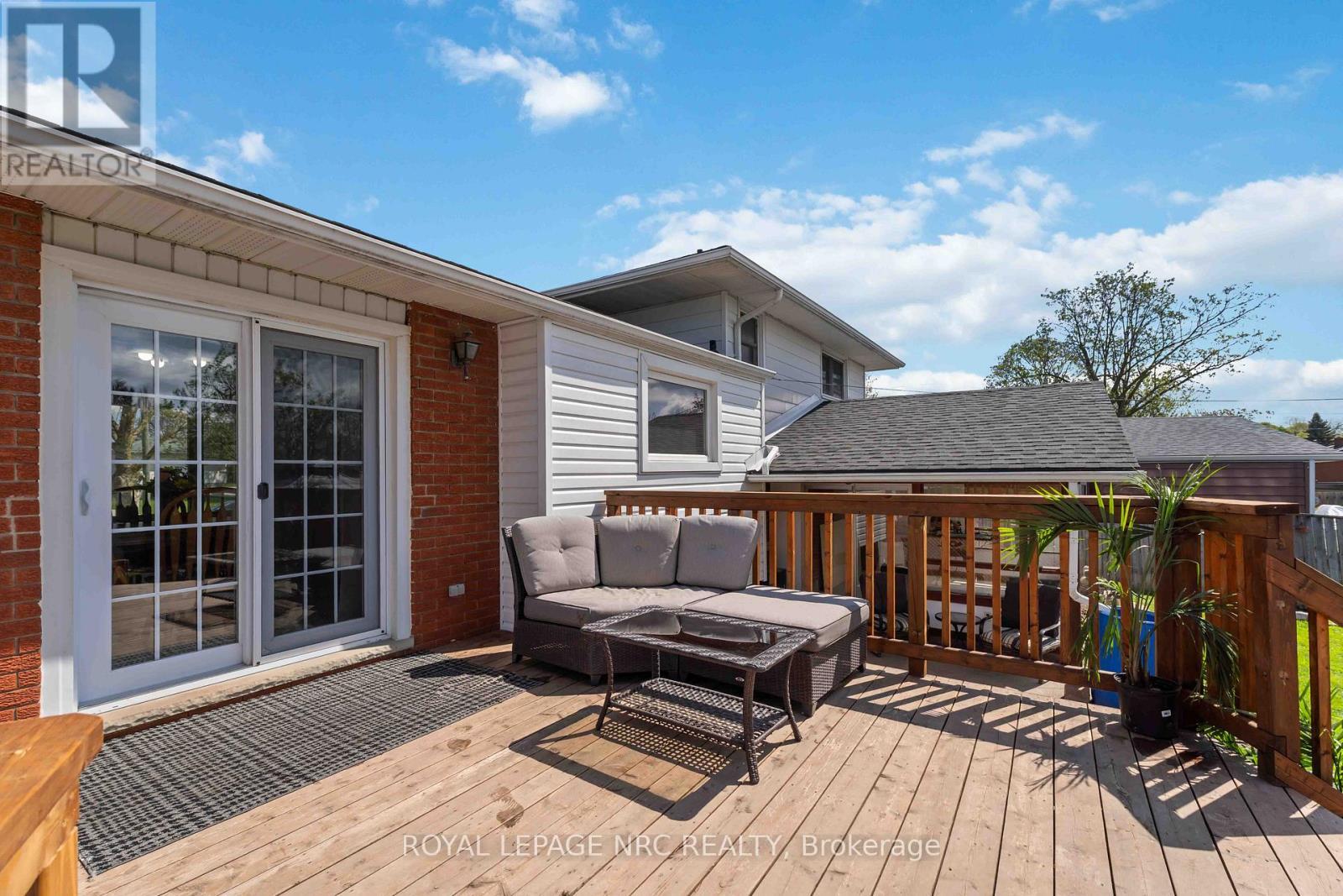 












4485 QUEENSWAY CRESCENT

,
Niagara Falls (Morrison),




Ontario
L2E5R5

