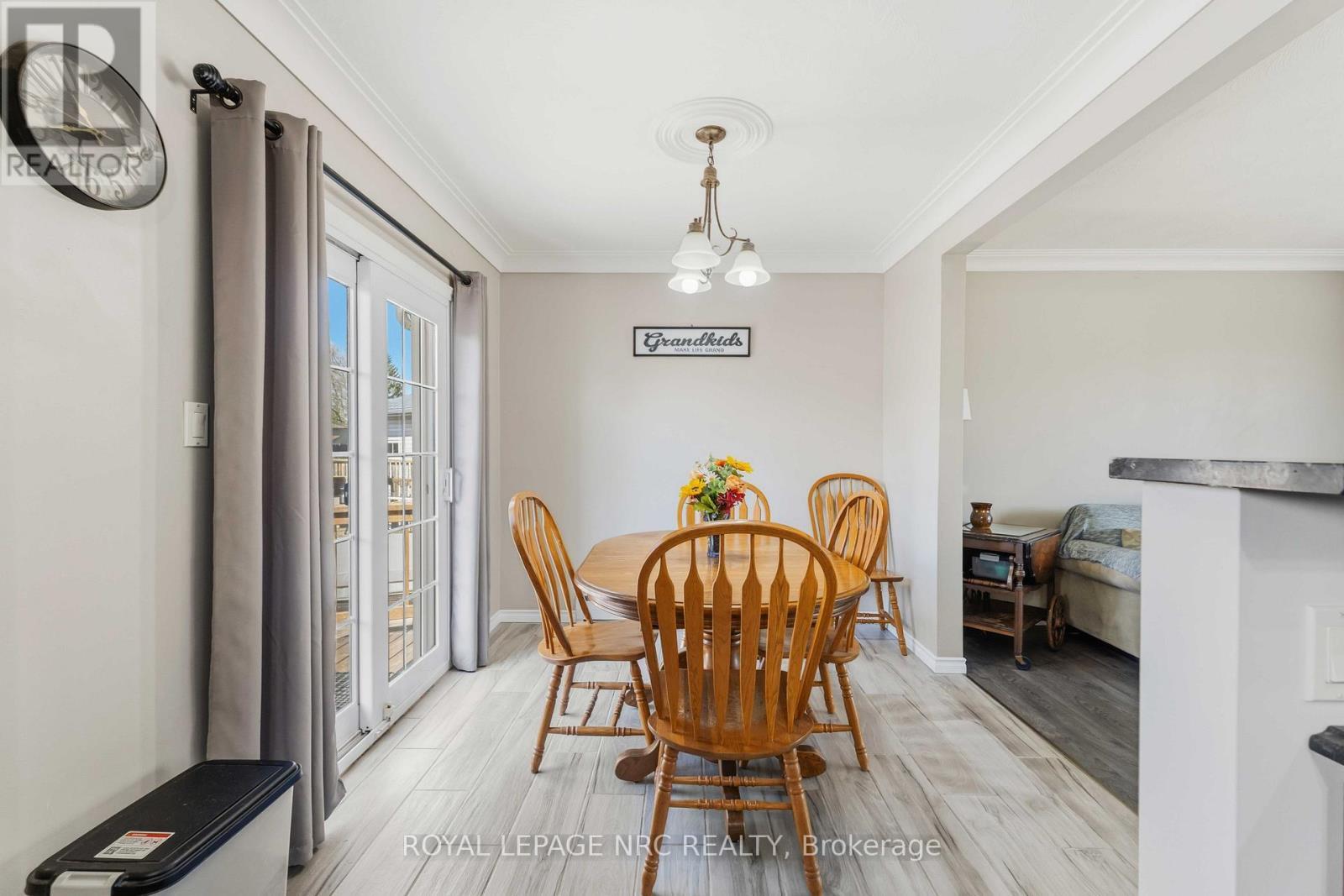 












4485 QUEENSWAY CRESCENT

,
Niagara Falls (Morrison),




Ontario
L2E5R5

