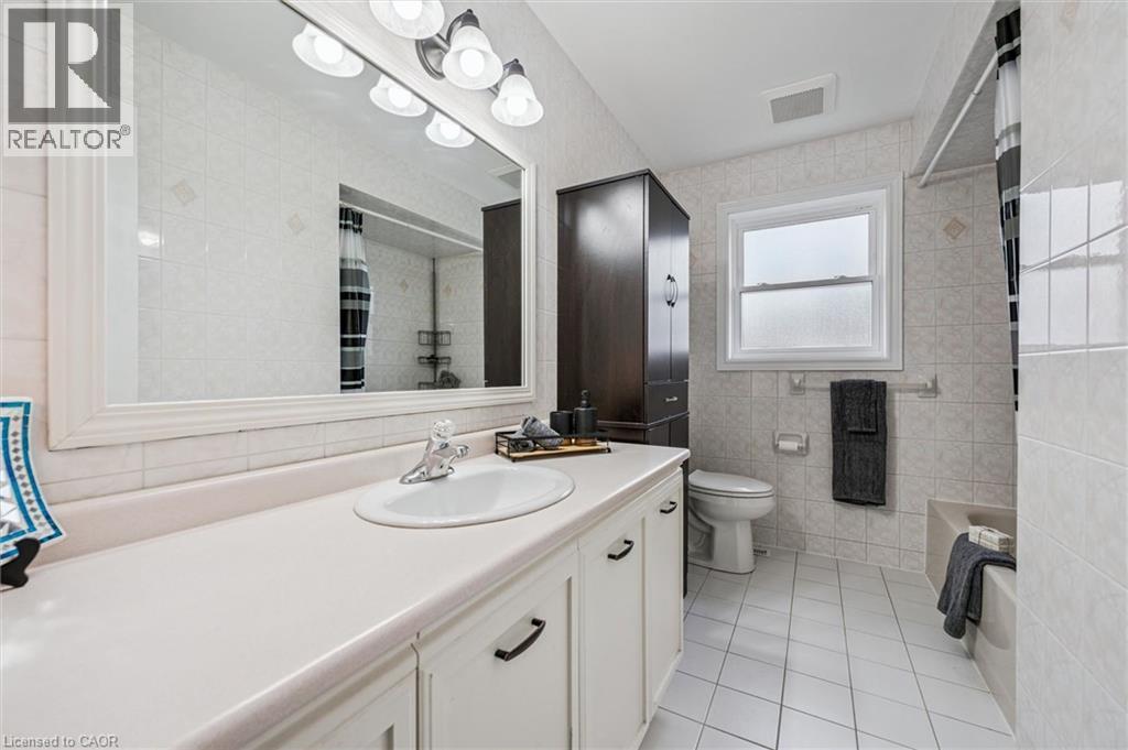 












339 DANIEL Crescent

,
Elora,




Ontario
N0B1S0

