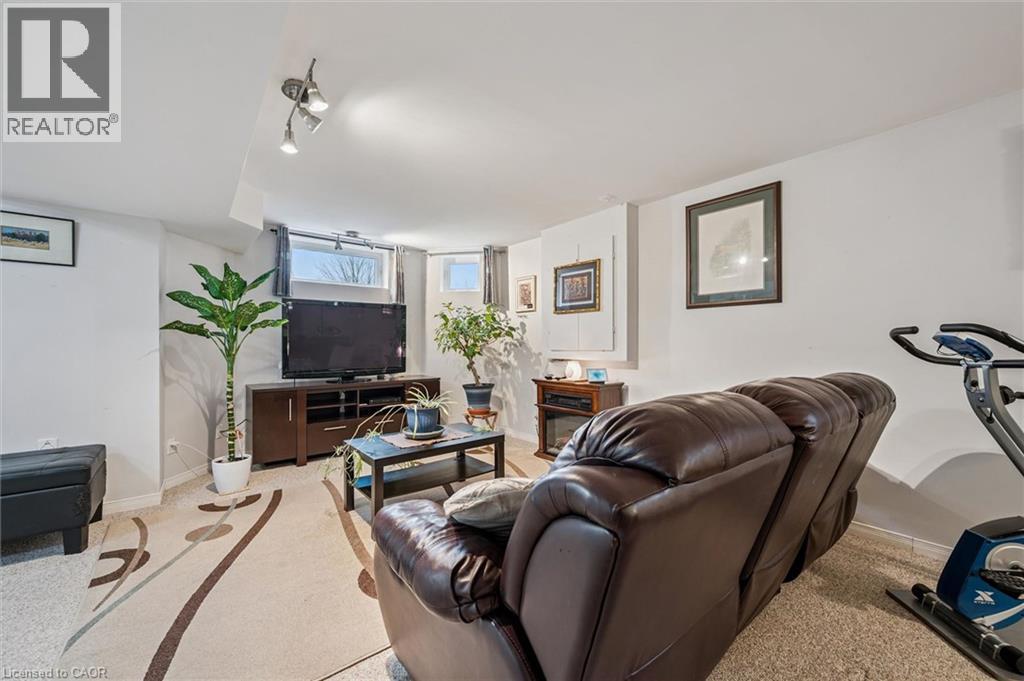 












339 DANIEL Crescent

,
Elora,




Ontario
N0B1S0


