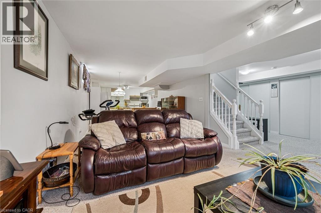 












339 DANIEL Crescent

,
Elora,




Ontario
N0B1S0

