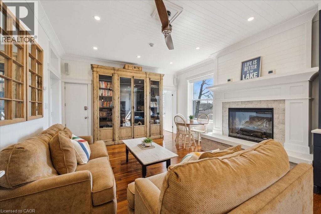 












12 BIGWIN ISLAND Road Unit# 202/206

,
Lake Of Bays,




Ontario
P0B1A0

