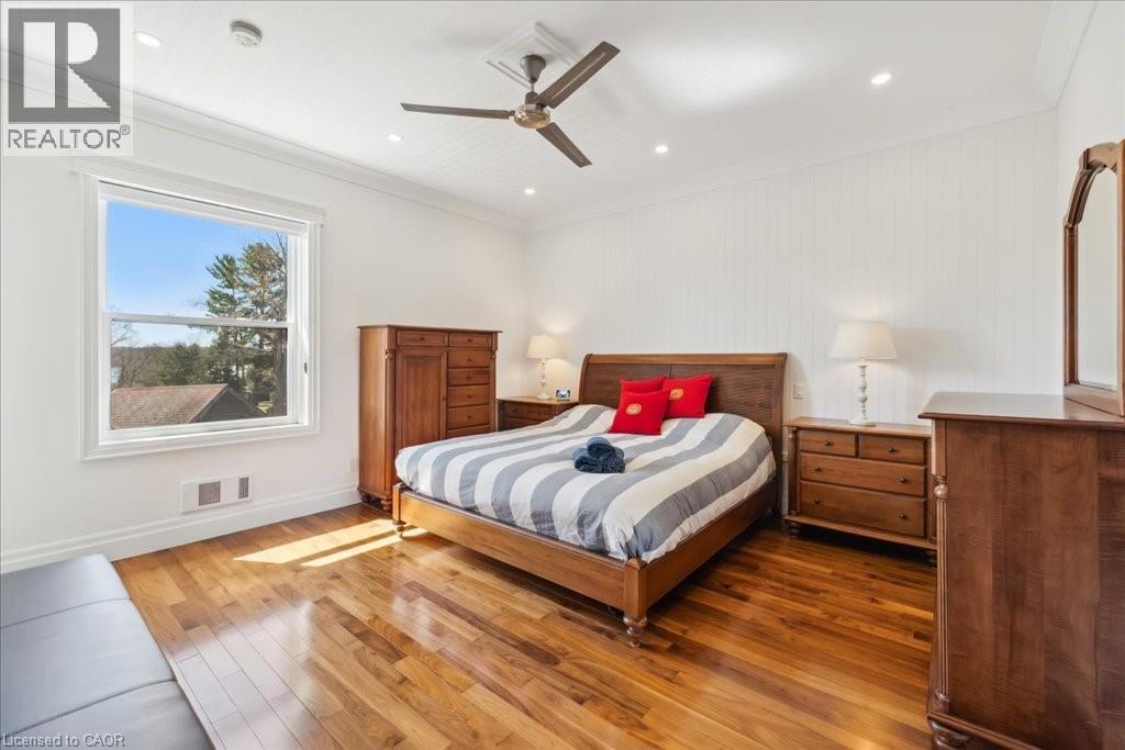 












12 BIGWIN ISLAND Road Unit# 202/206

,
Lake Of Bays,




Ontario
P0B1A0

