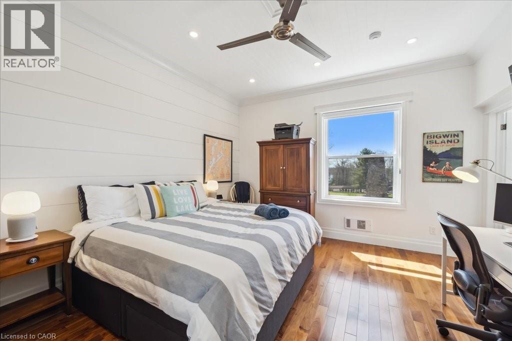 












12 BIGWIN ISLAND Road Unit# 202/206

,
Lake Of Bays,




Ontario
P0B1A0

