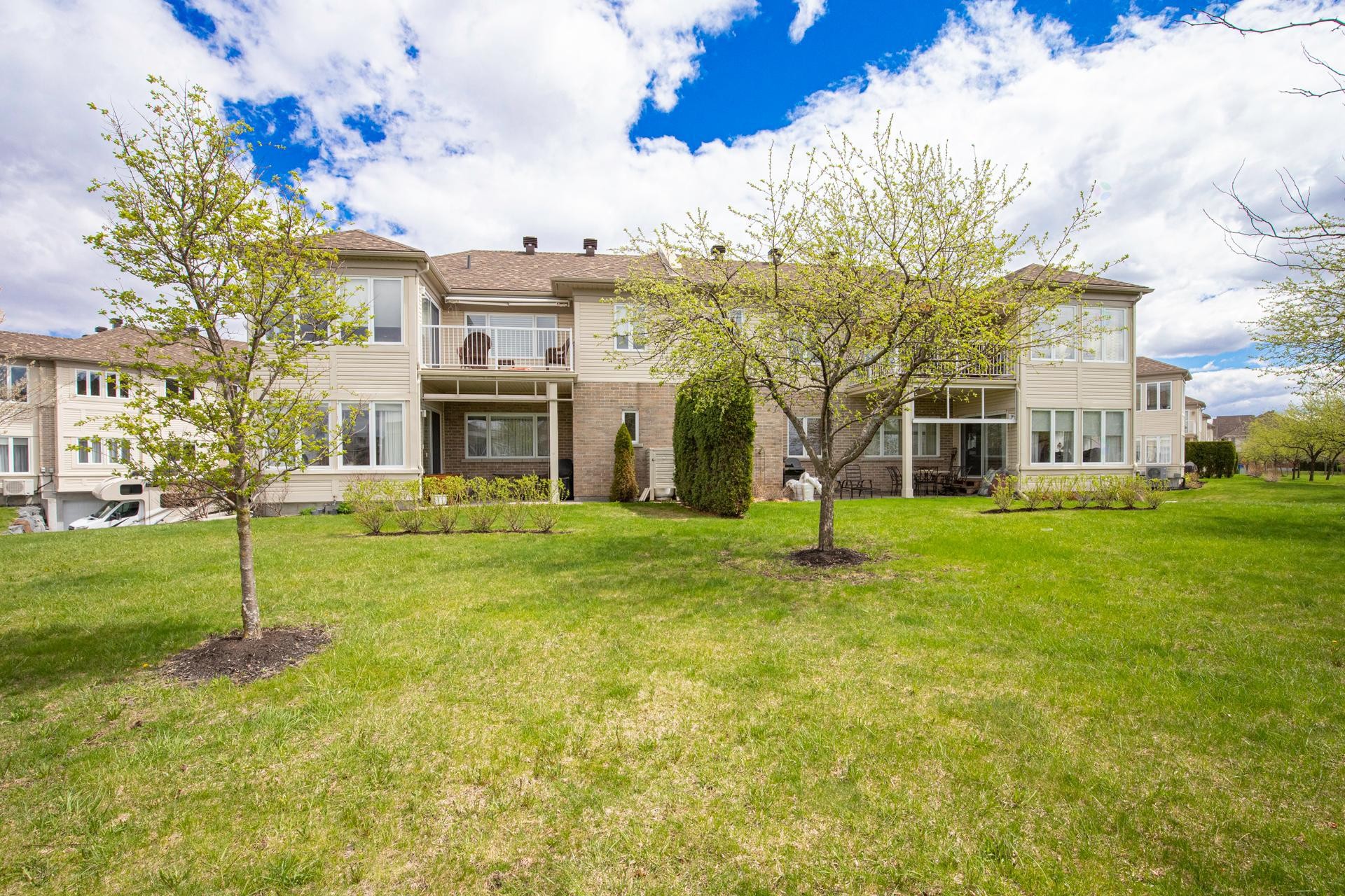 









794


Rue Jean-Deslauriers

, 39,
Boucherville,




QC
J4B0E7

