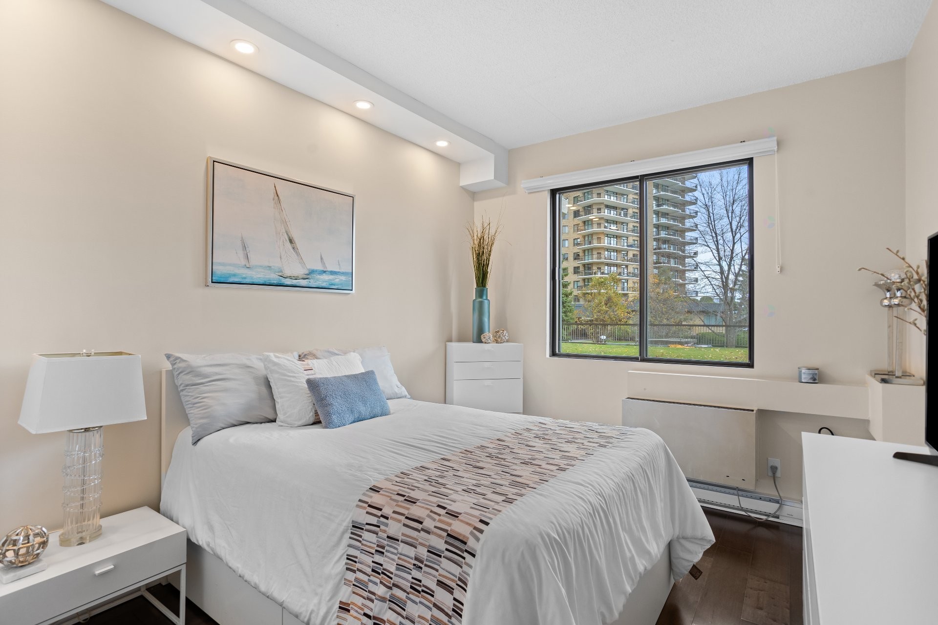 









4520


Prom. Paton

, 109,
Laval (Chomedey),




QC
H7W4X1


