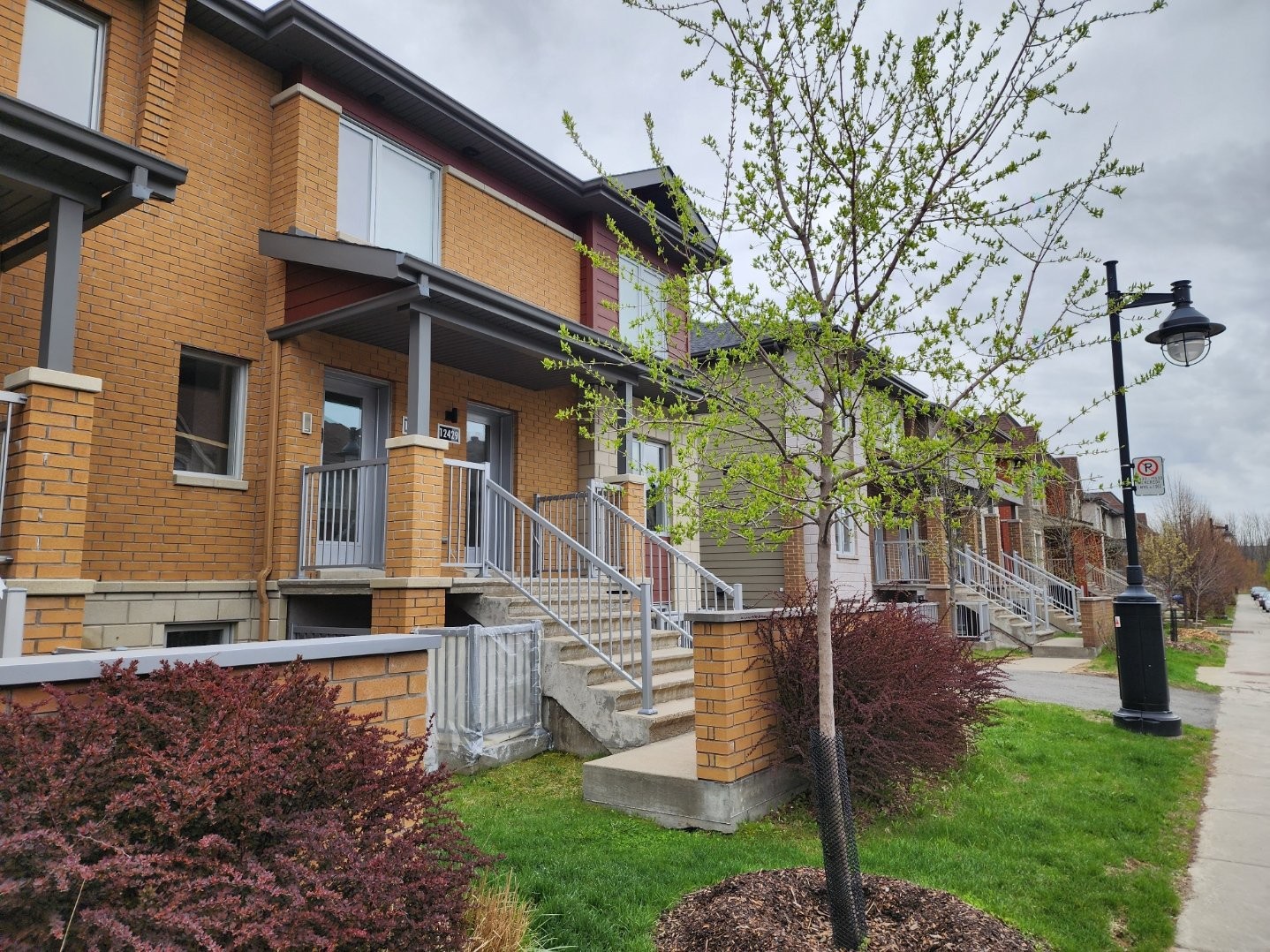 









12427

 - 12431


Rue Trefflé-Berthiaume

,
Montréal (Rivière-des-Prairies/Pointe-aux-Trembles),




QC
H1C0E4

