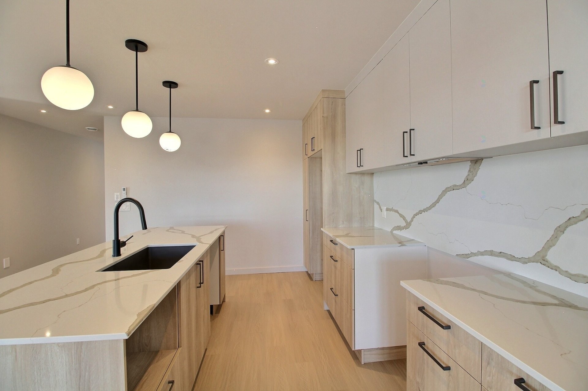 









1196


Ch. de la Montagne

, 201,
Orford,




QC
J1X6X9


