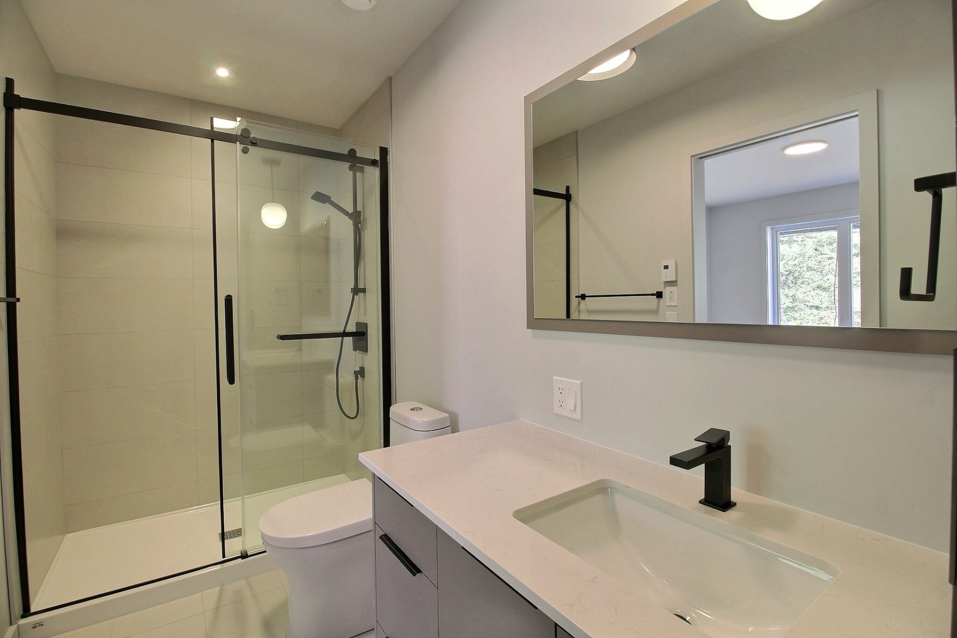 









1196


Ch. de la Montagne

, 201,
Orford,




QC
J1X6X9

