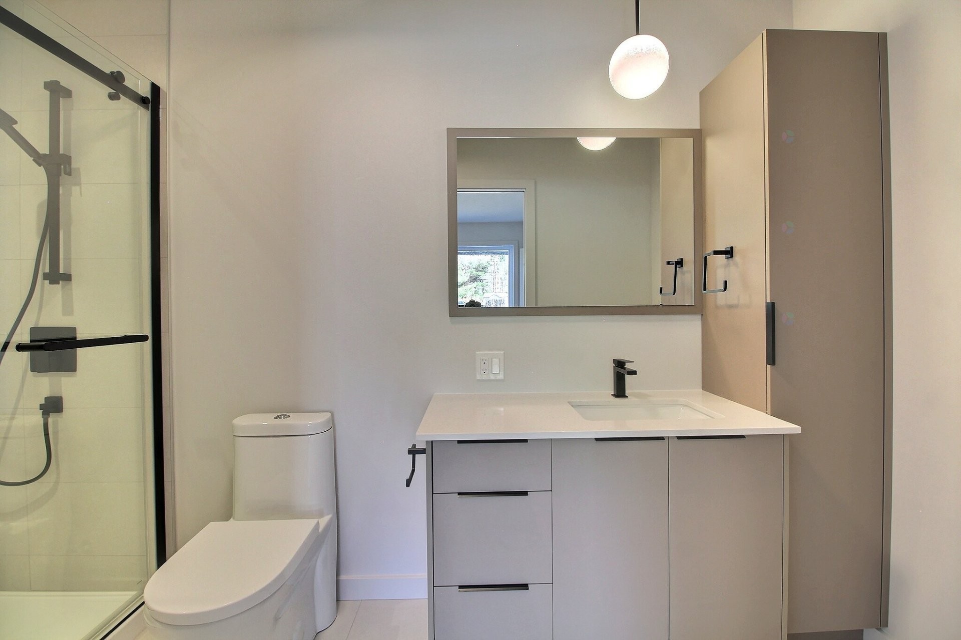 









1196


Ch. de la Montagne

, 201,
Orford,




QC
J1X6X9

