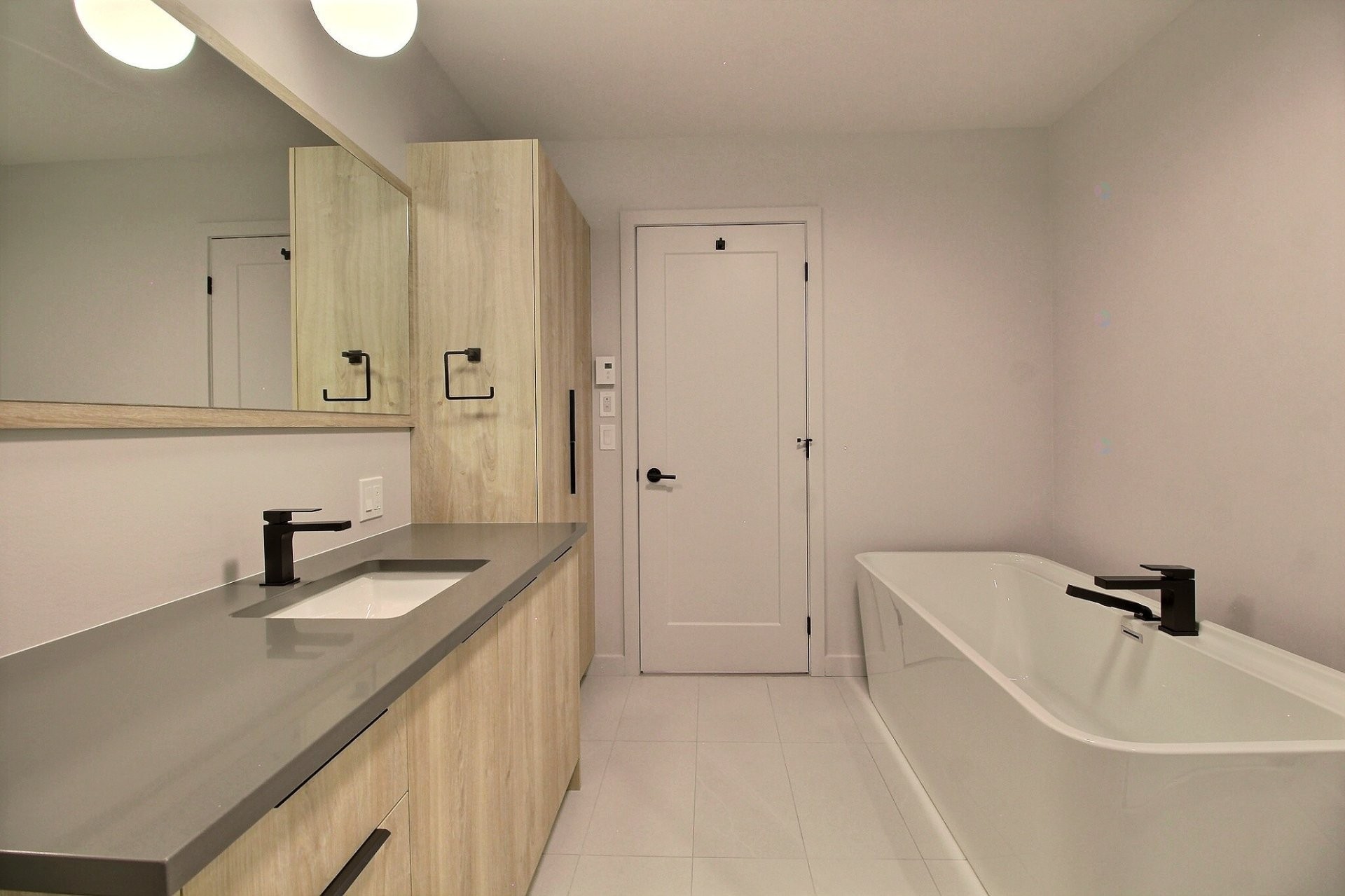 









1196


Ch. de la Montagne

, 102,
Orford,




QC
J1X6X9

