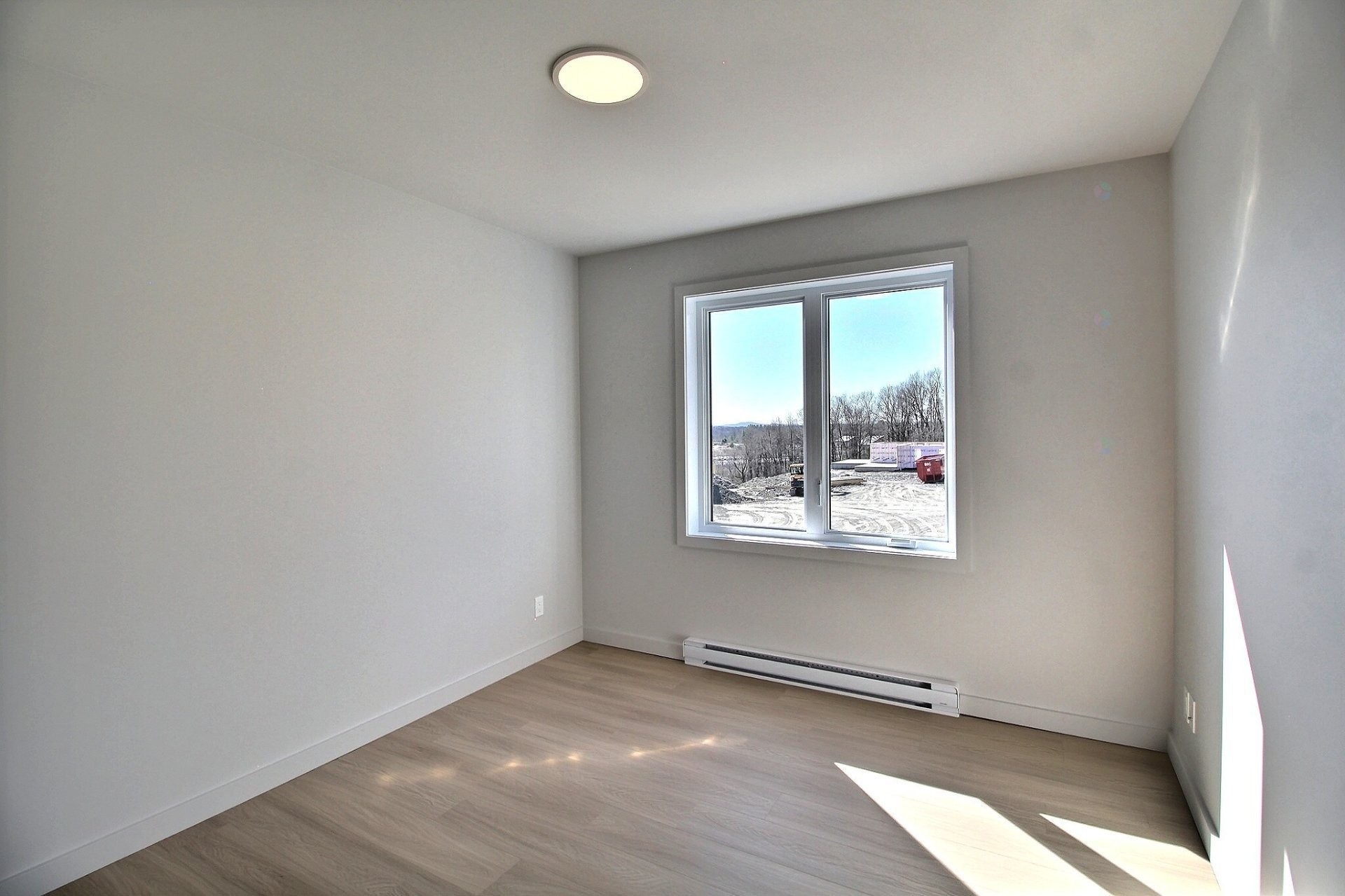 









1196


Ch. de la Montagne

, 102,
Orford,




QC
J1X6X9

