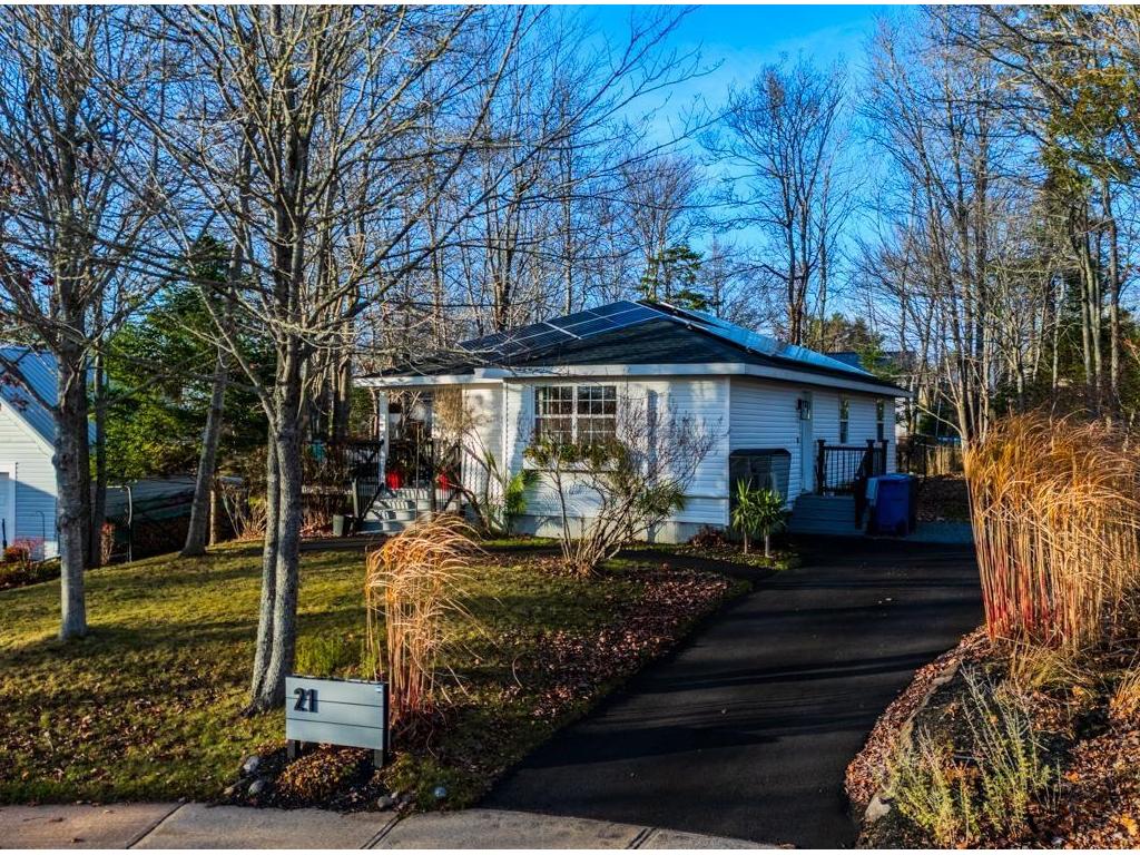












21 Heritage Place

,
Truro,




NS
B2N 6J4

