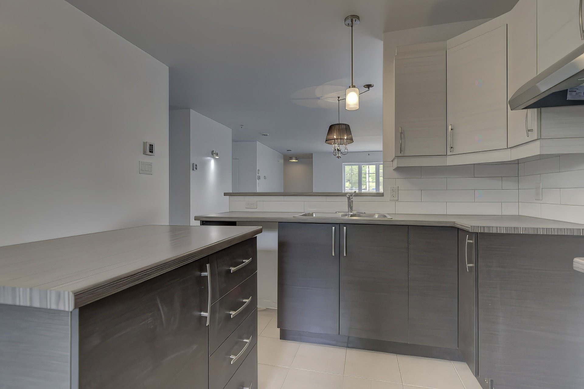 









667


Rue de Pompadour

,
Mascouche,




QC
J7K0S4

