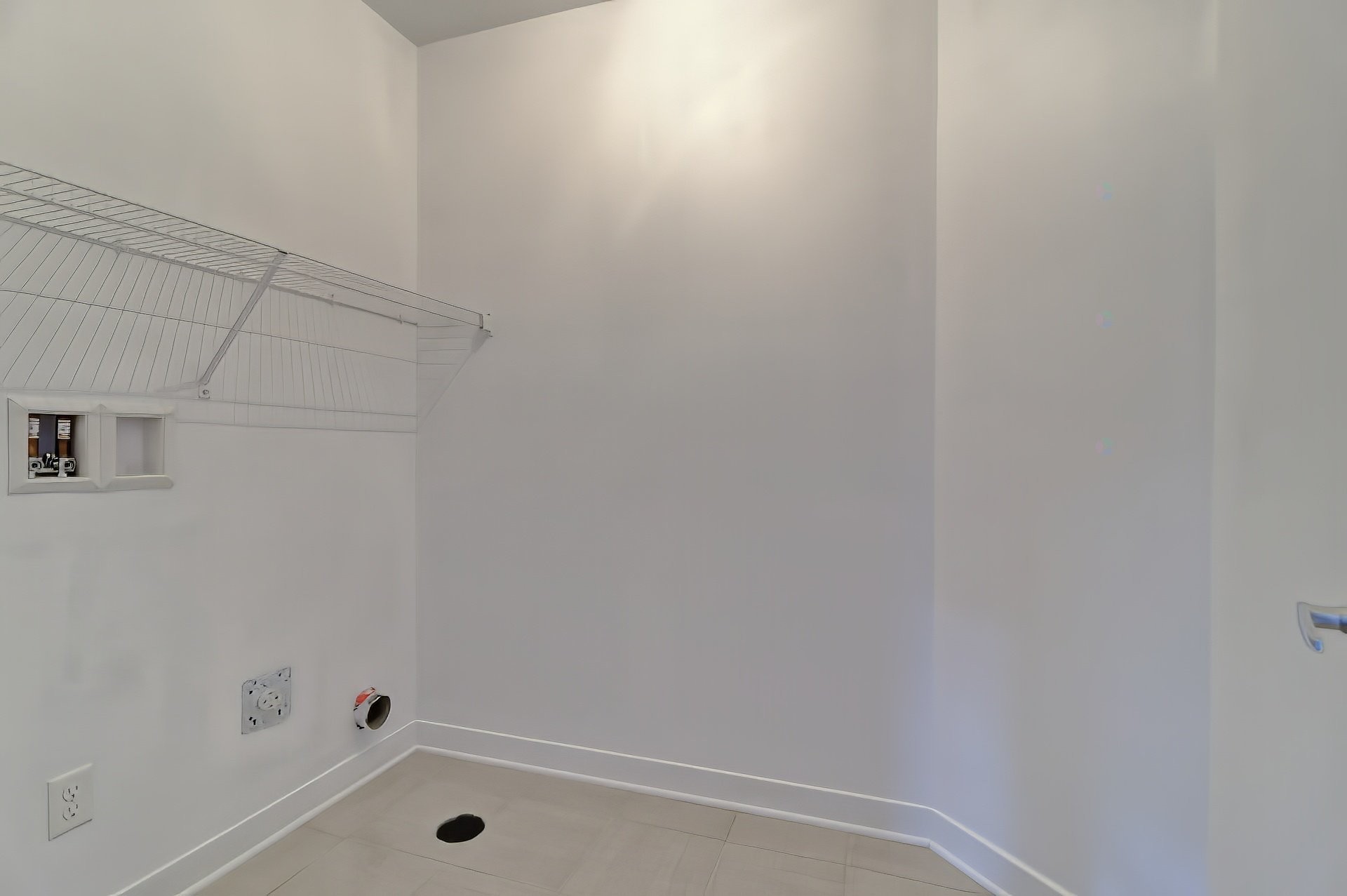 









667


Rue de Pompadour

,
Mascouche,




QC
J7K0S4

