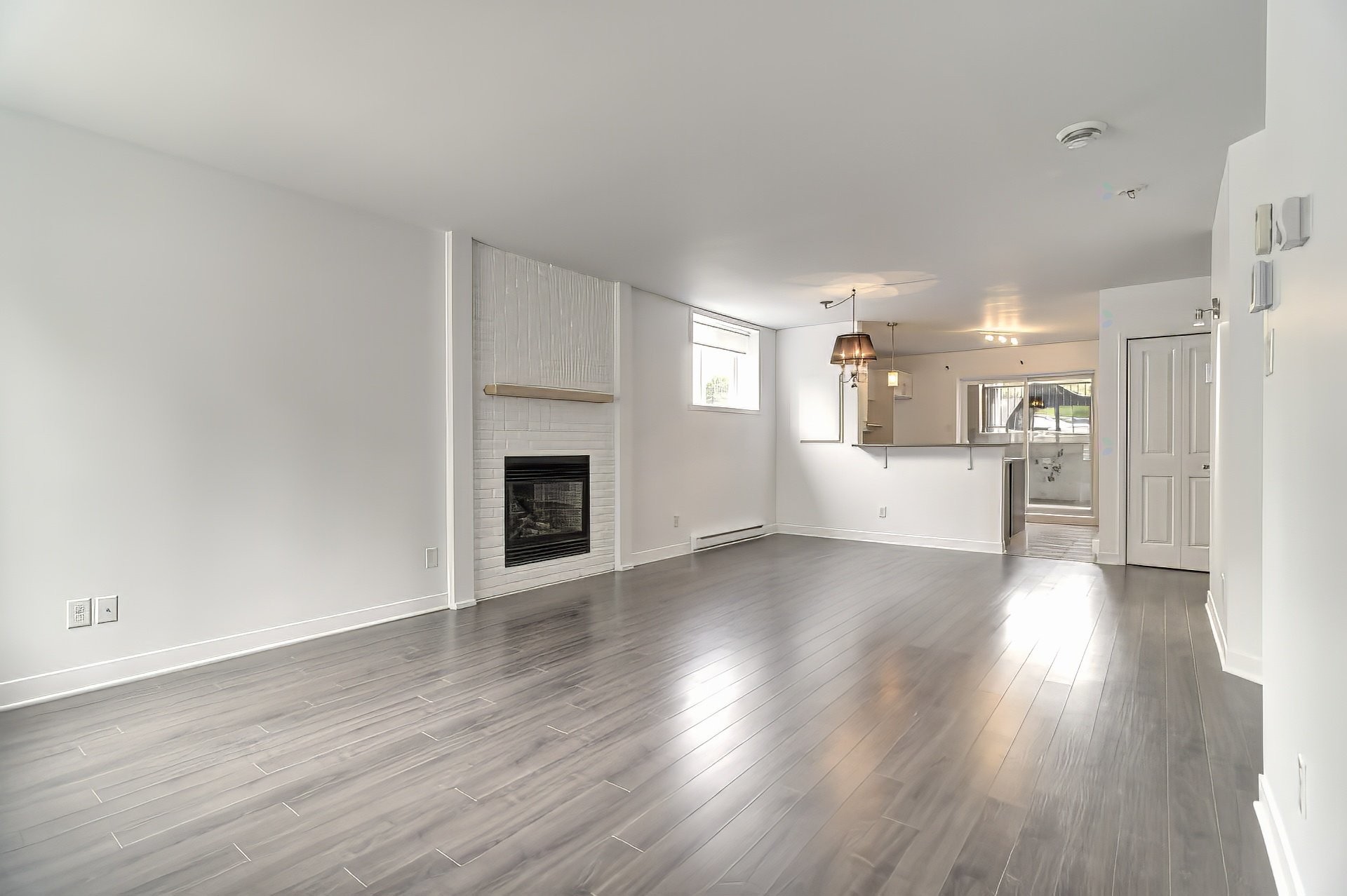 









667


Rue de Pompadour

,
Mascouche,




QC
J7K0S4

