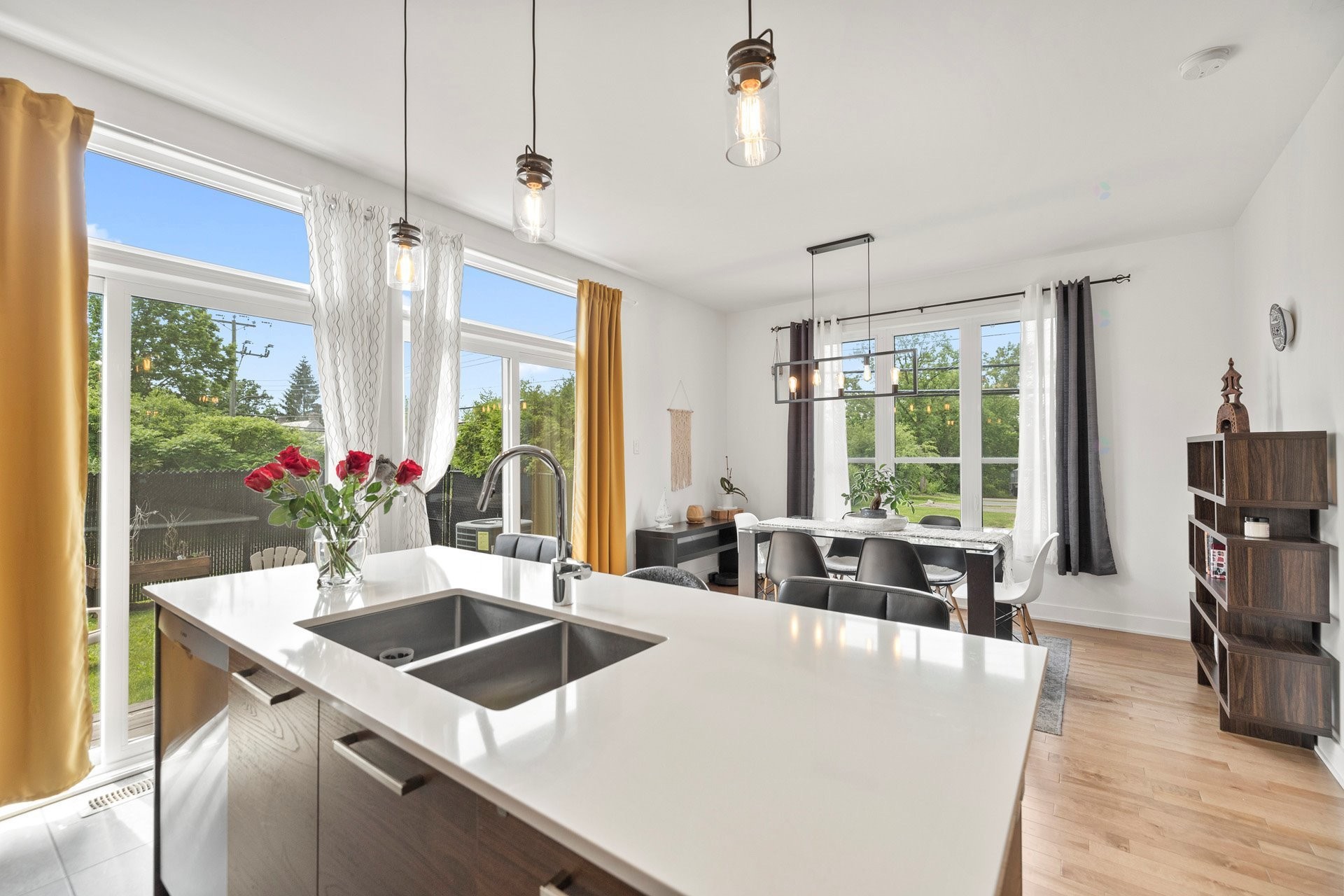 









18586


Boul. Gouin O.

,
Montréal (Pierrefonds-Roxboro),




QC
H9K0B7

