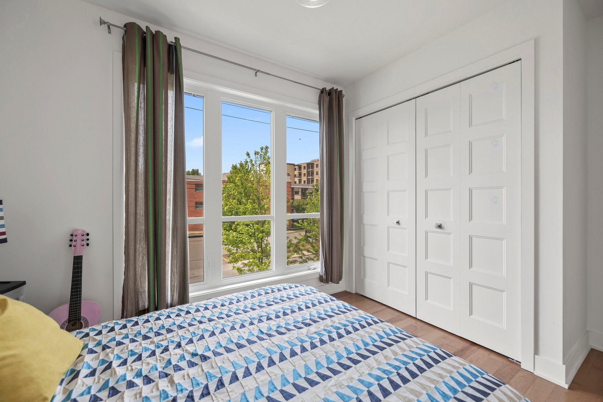 









18586


Boul. Gouin O.

,
Montréal (Pierrefonds-Roxboro),




QC
H9K0B7


