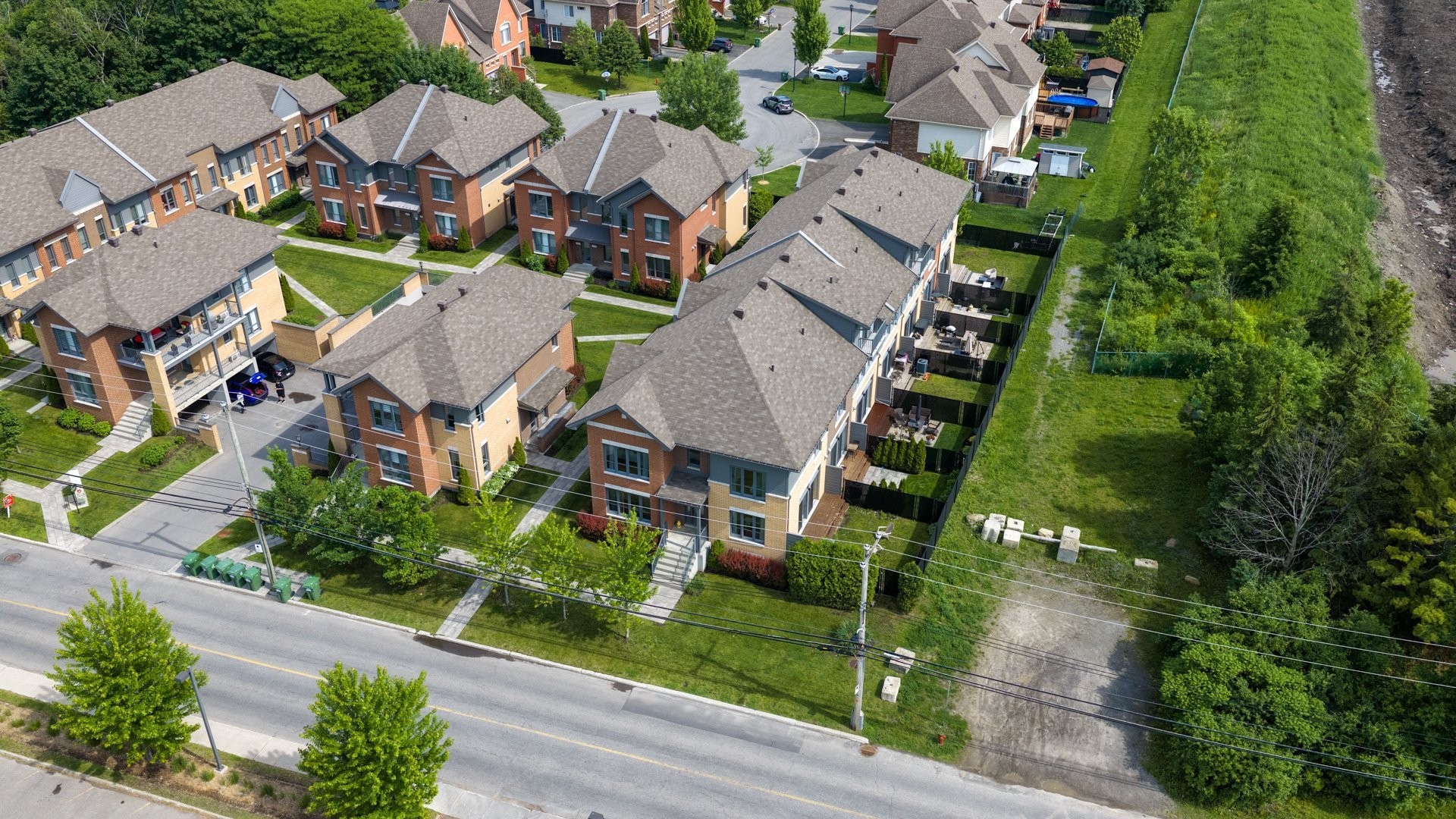 









18586


Boul. Gouin O.

,
Montréal (Pierrefonds-Roxboro),




QC
H9K0B7

