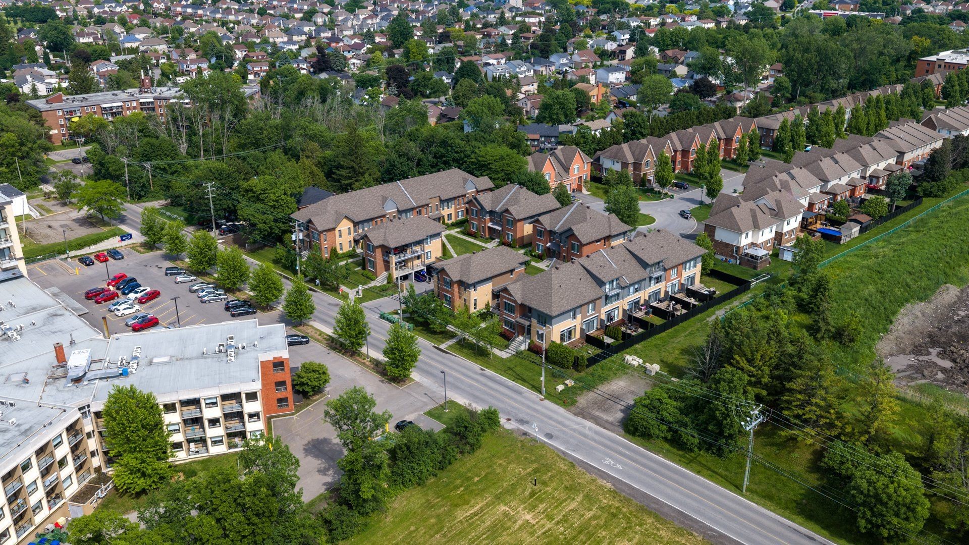 









18586


Boul. Gouin O.

,
Montréal (Pierrefonds-Roxboro),




QC
H9K0B7

