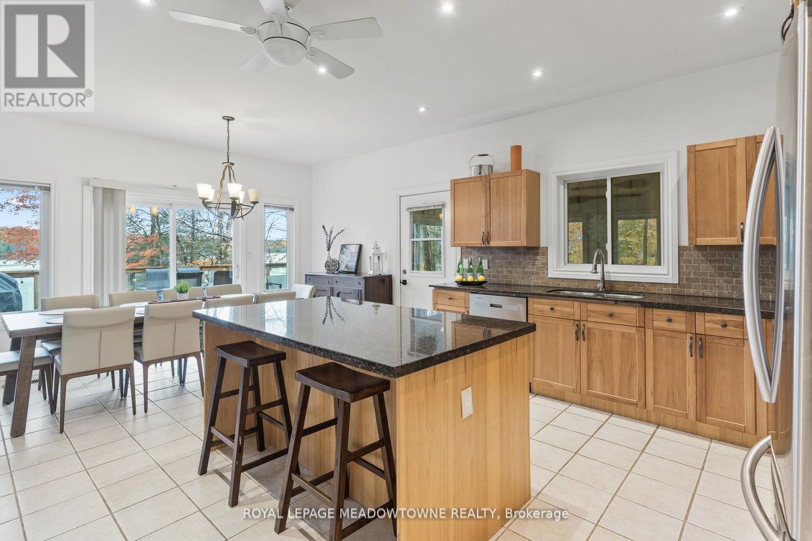 












1658 HOSPITALITY ROAD

,
Minden Hills,




Ontario
K0M2K0

