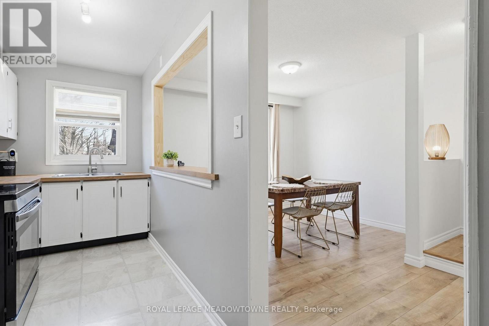 












43 - 235 BRONTE STREET

,
Milton,




Ontario
L9T3V8

