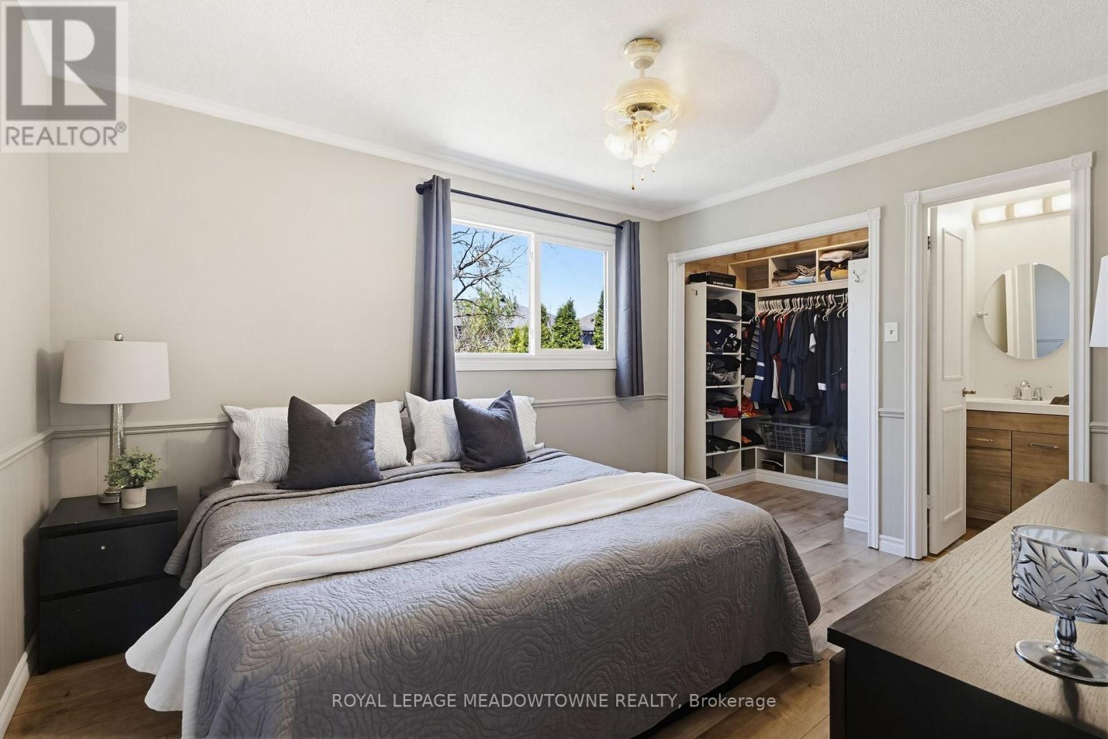 












43 - 235 BRONTE STREET

,
Milton,




Ontario
L9T3V8

